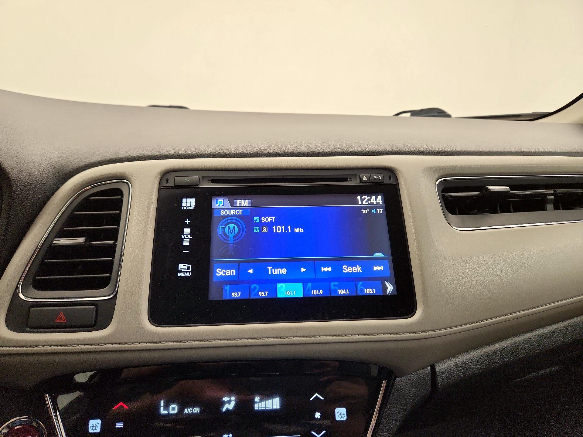 Thumbnail: 2016 Honda HR-V - 15
