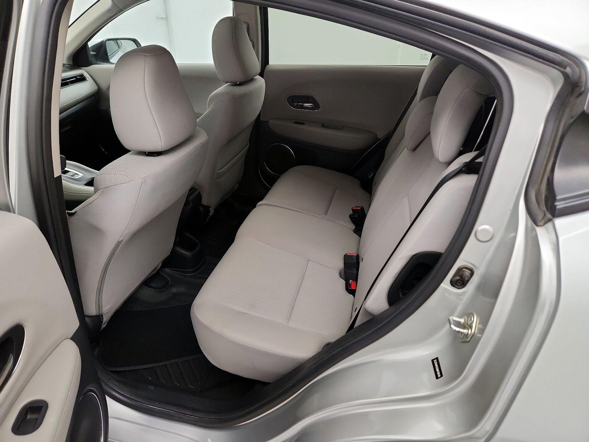 Thumbnail: 2016 Honda HR-V - 19