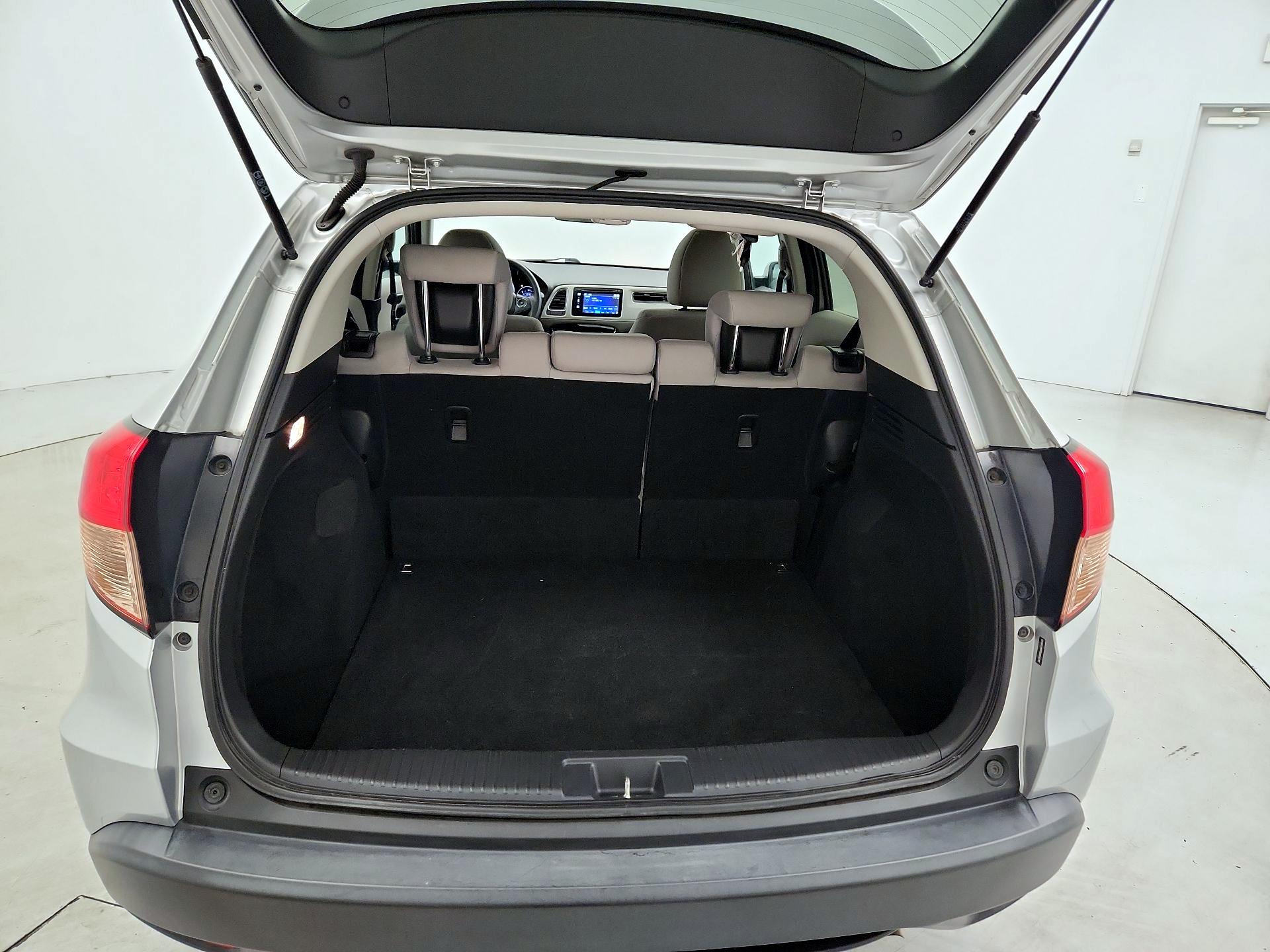 Thumbnail: 2016 Honda HR-V - 20