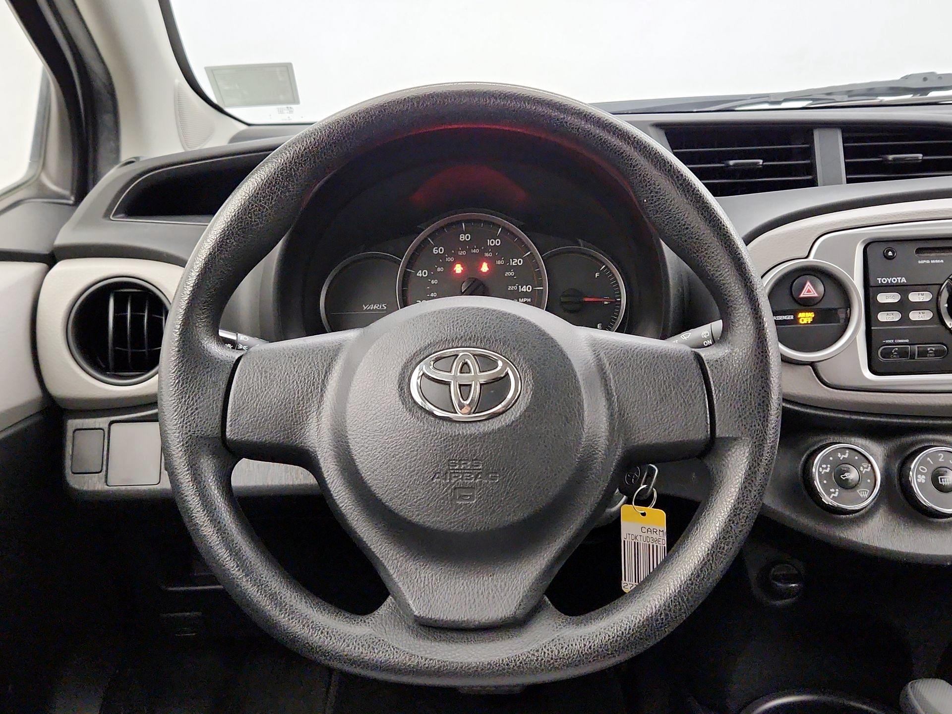 Thumbnail: 2014 Toyota Yaris - 10