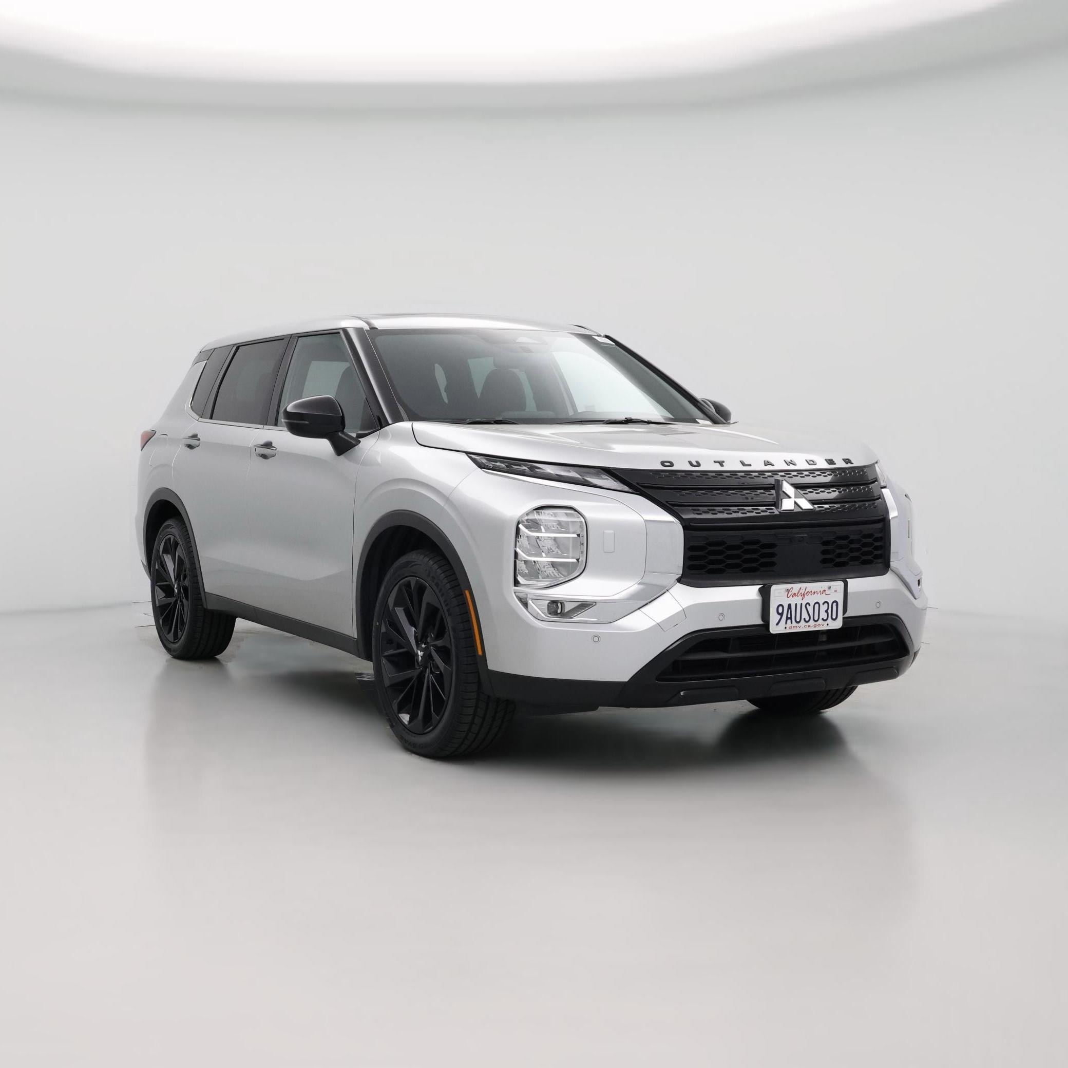 Thumbnail: 2022 Mitsubishi Outlander - 1