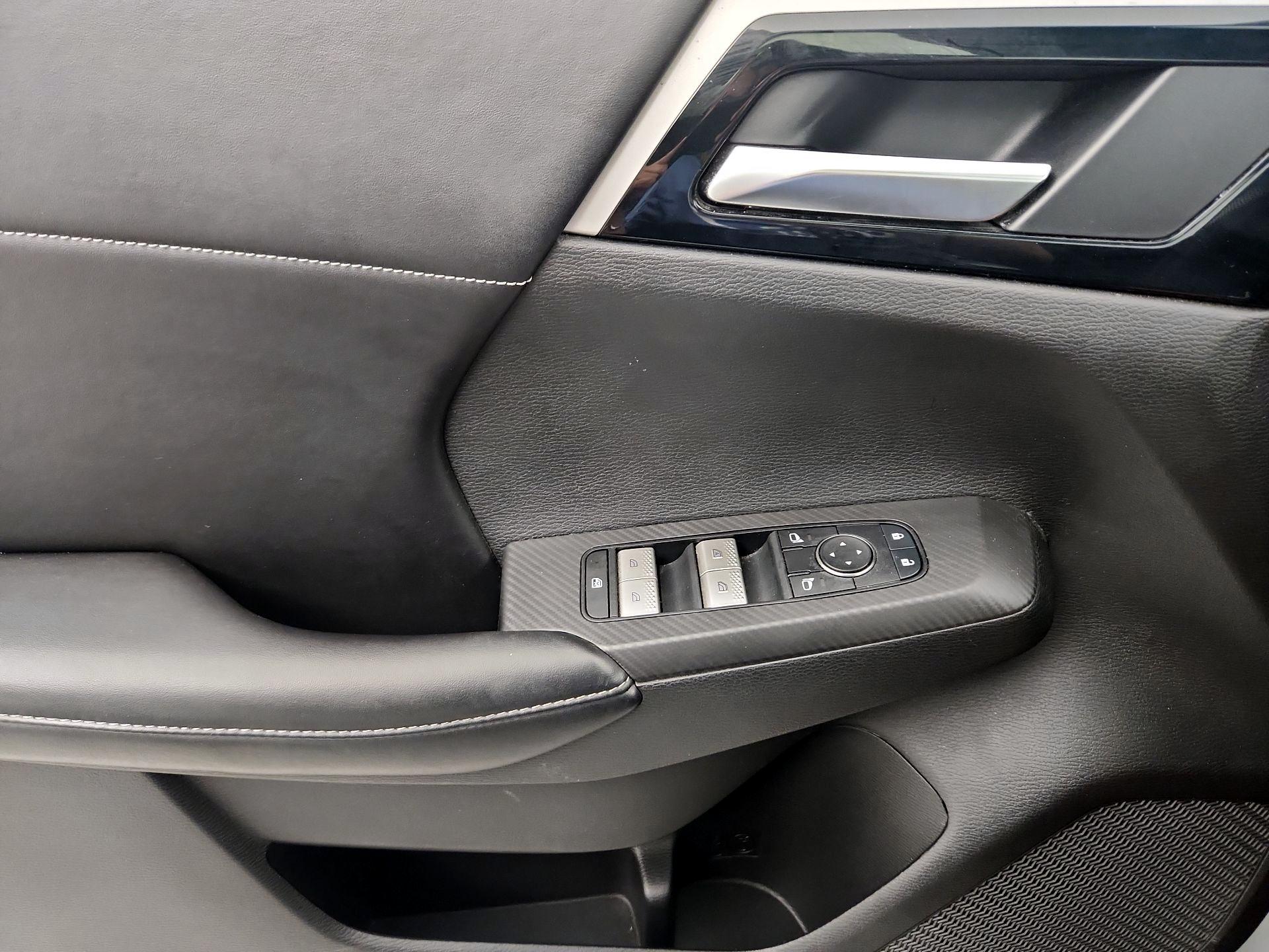 Thumbnail: 2022 Mitsubishi Outlander - 12