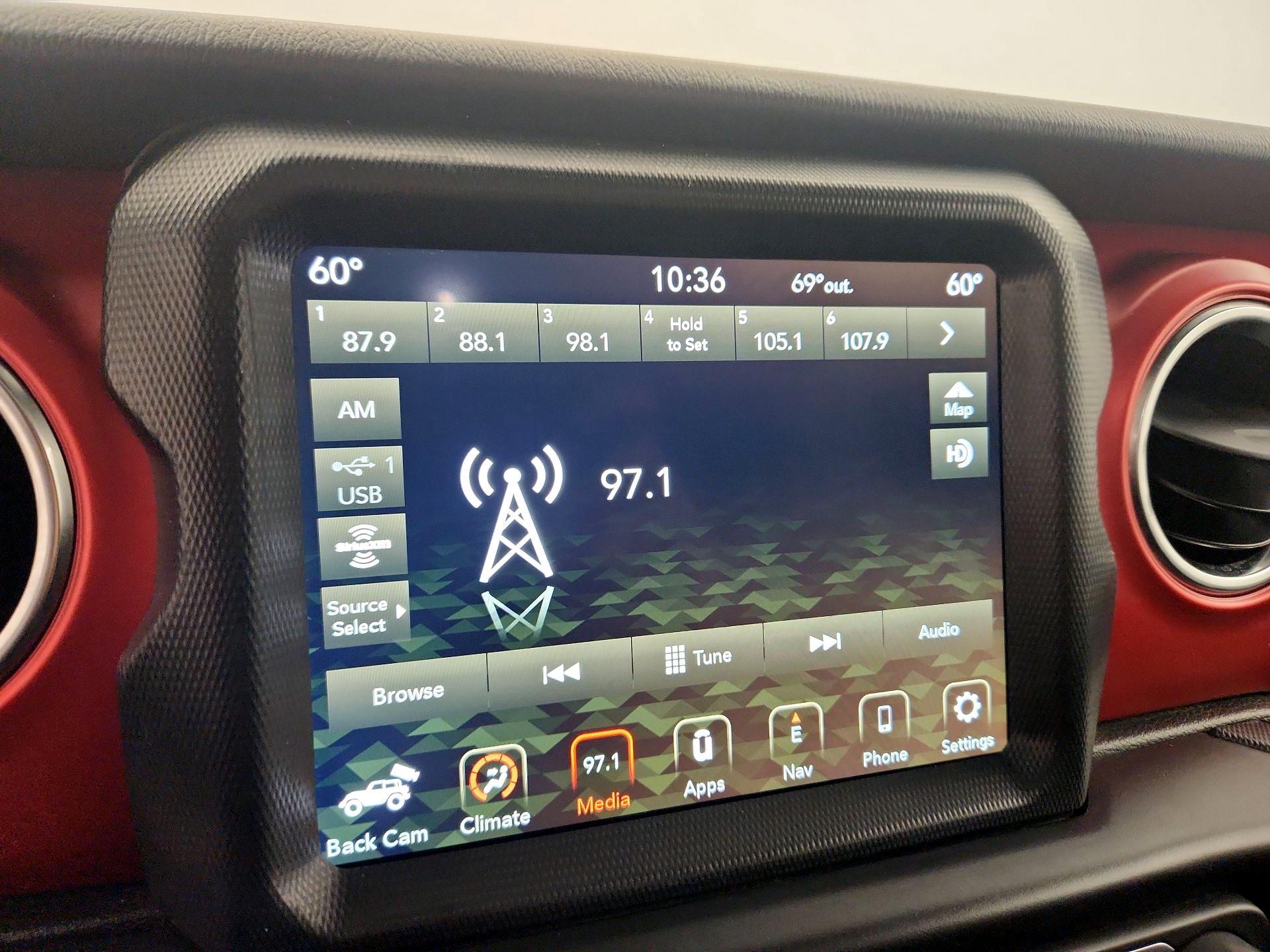 Thumbnail: 2021 Jeep Wrangler - 16