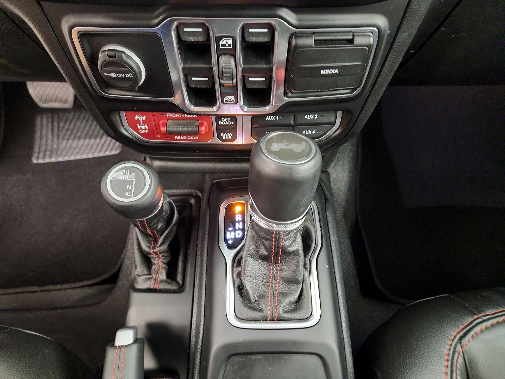 Thumbnail: 2021 Jeep Wrangler - 18