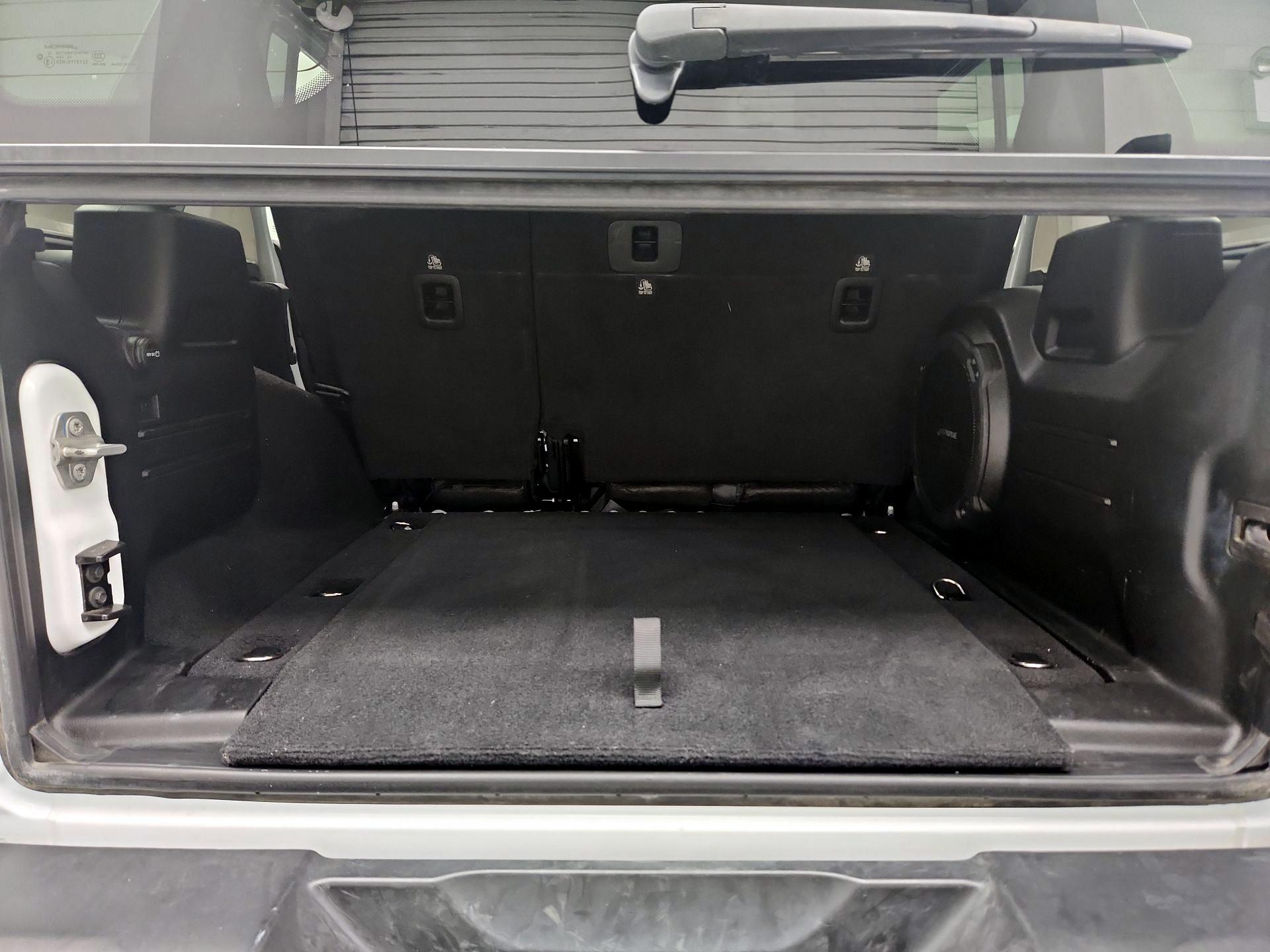 Thumbnail: 2021 Jeep Wrangler - 20