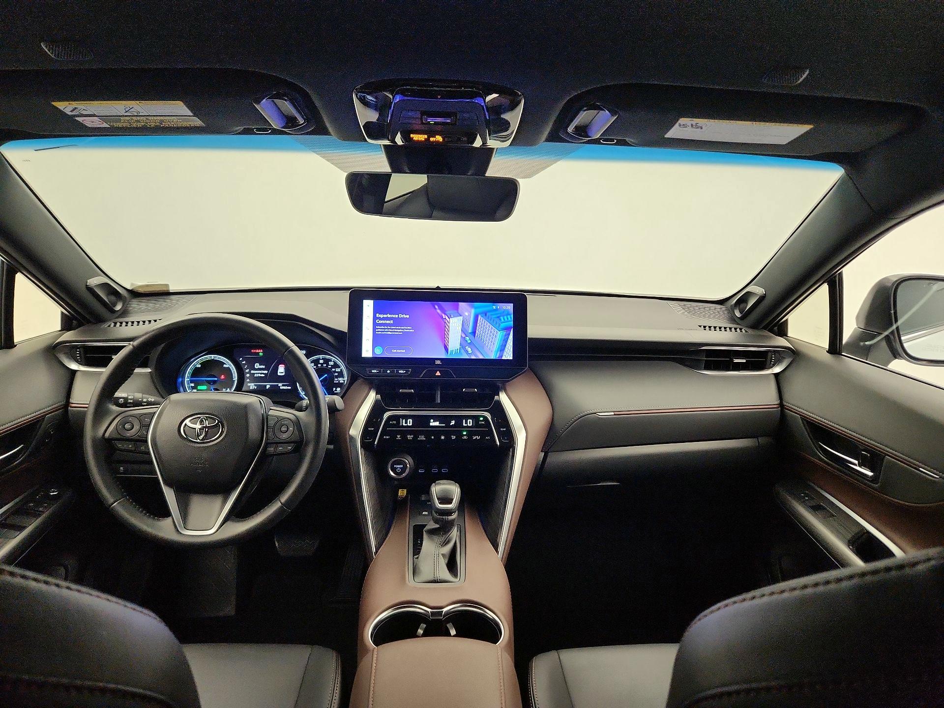 Thumbnail: 2023 Toyota Venza - 9