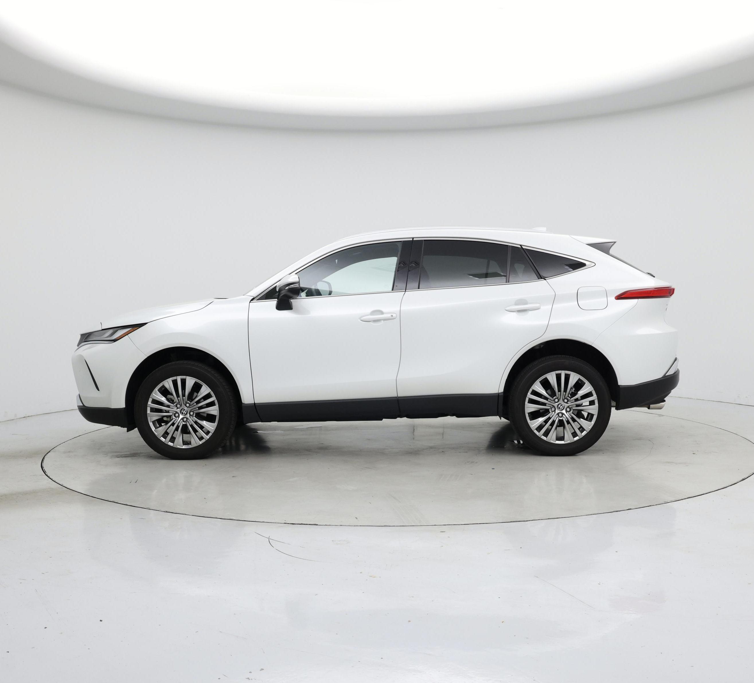 Thumbnail: 2023 Toyota Venza - 3