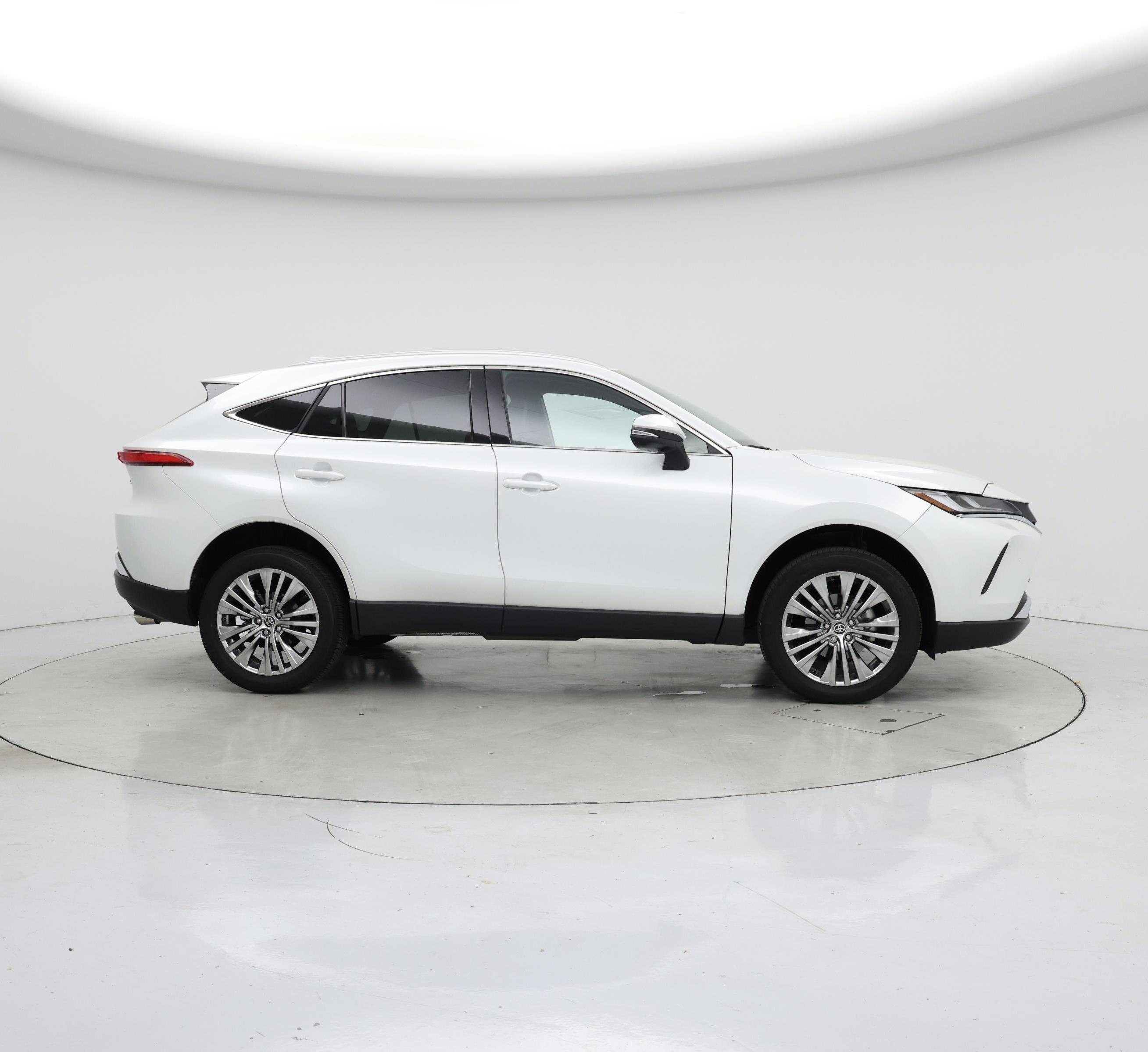 Thumbnail: 2023 Toyota Venza - 7