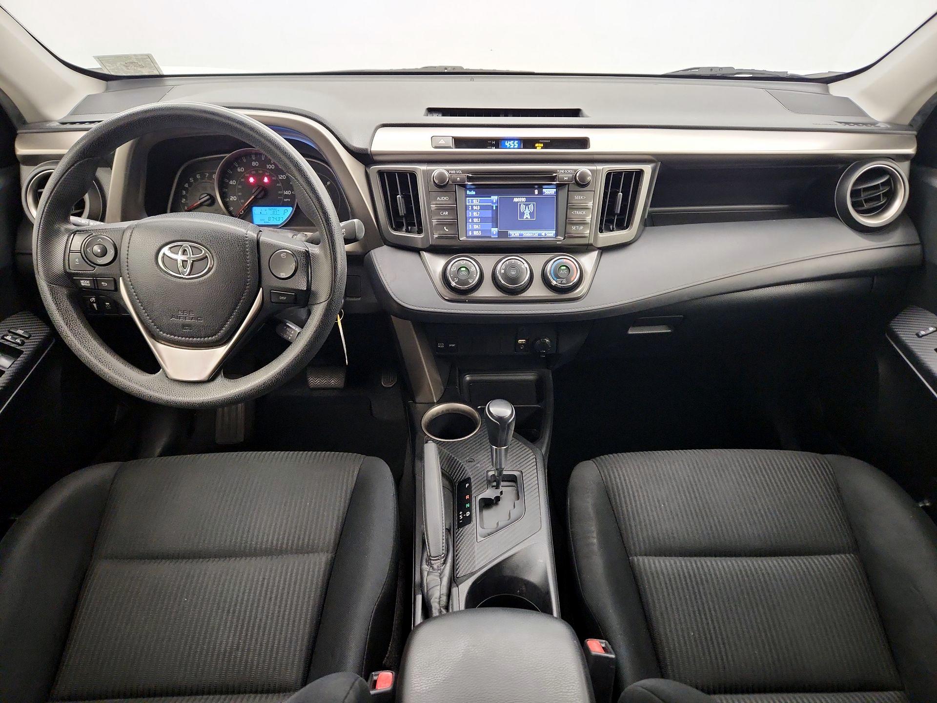 Thumbnail: 2015 Toyota RAV4 - 9