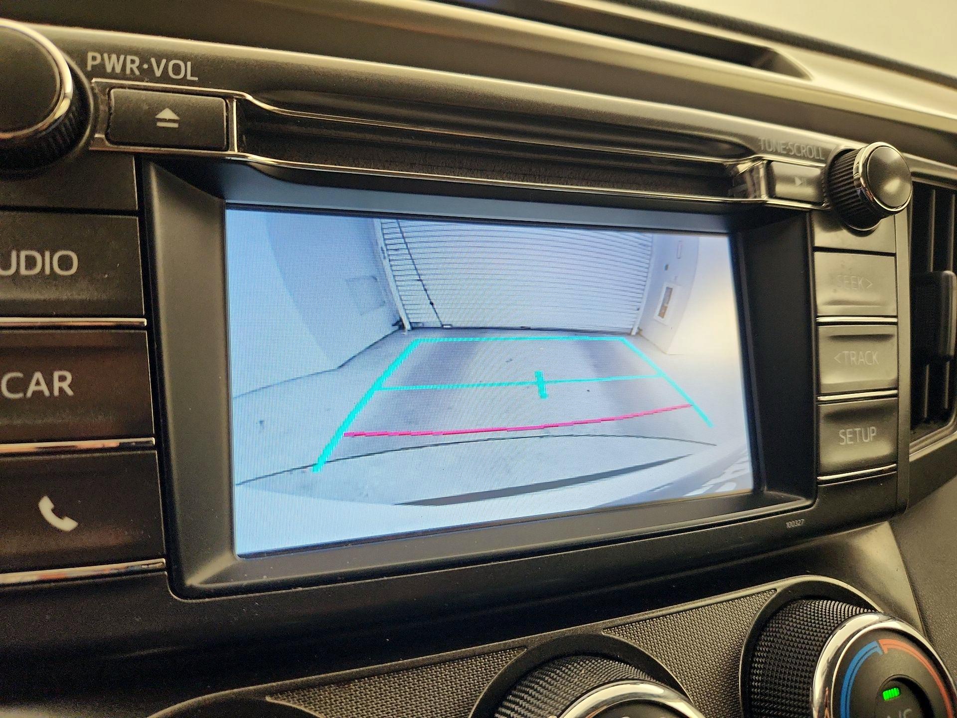 Thumbnail: 2015 Toyota RAV4 - 14