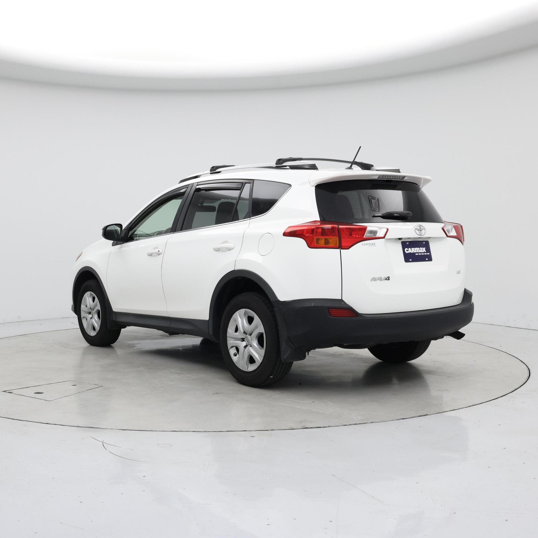 Thumbnail: 2015 Toyota RAV4 - 2