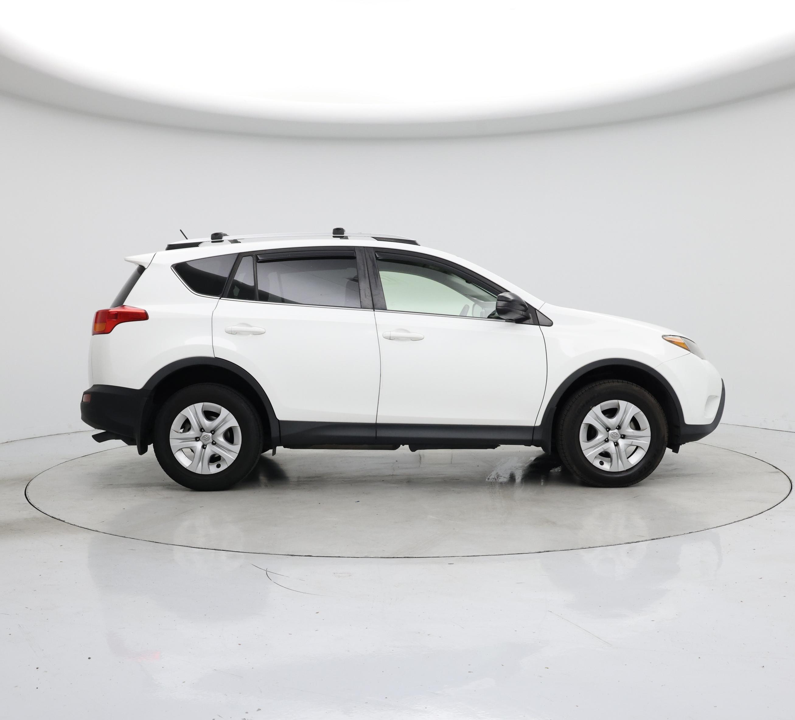 Thumbnail: 2015 Toyota RAV4 - 7