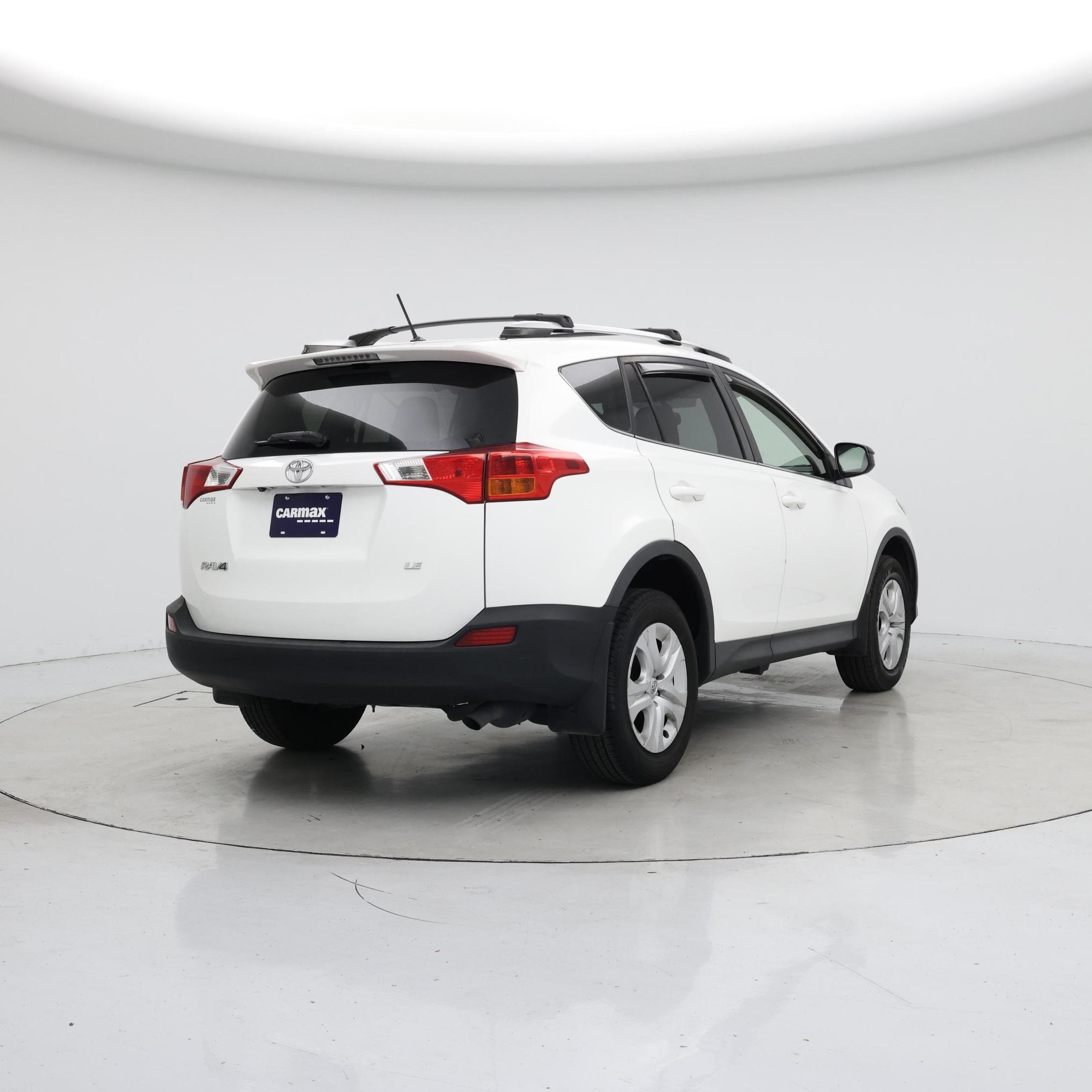 Thumbnail: 2015 Toyota RAV4 - 8
