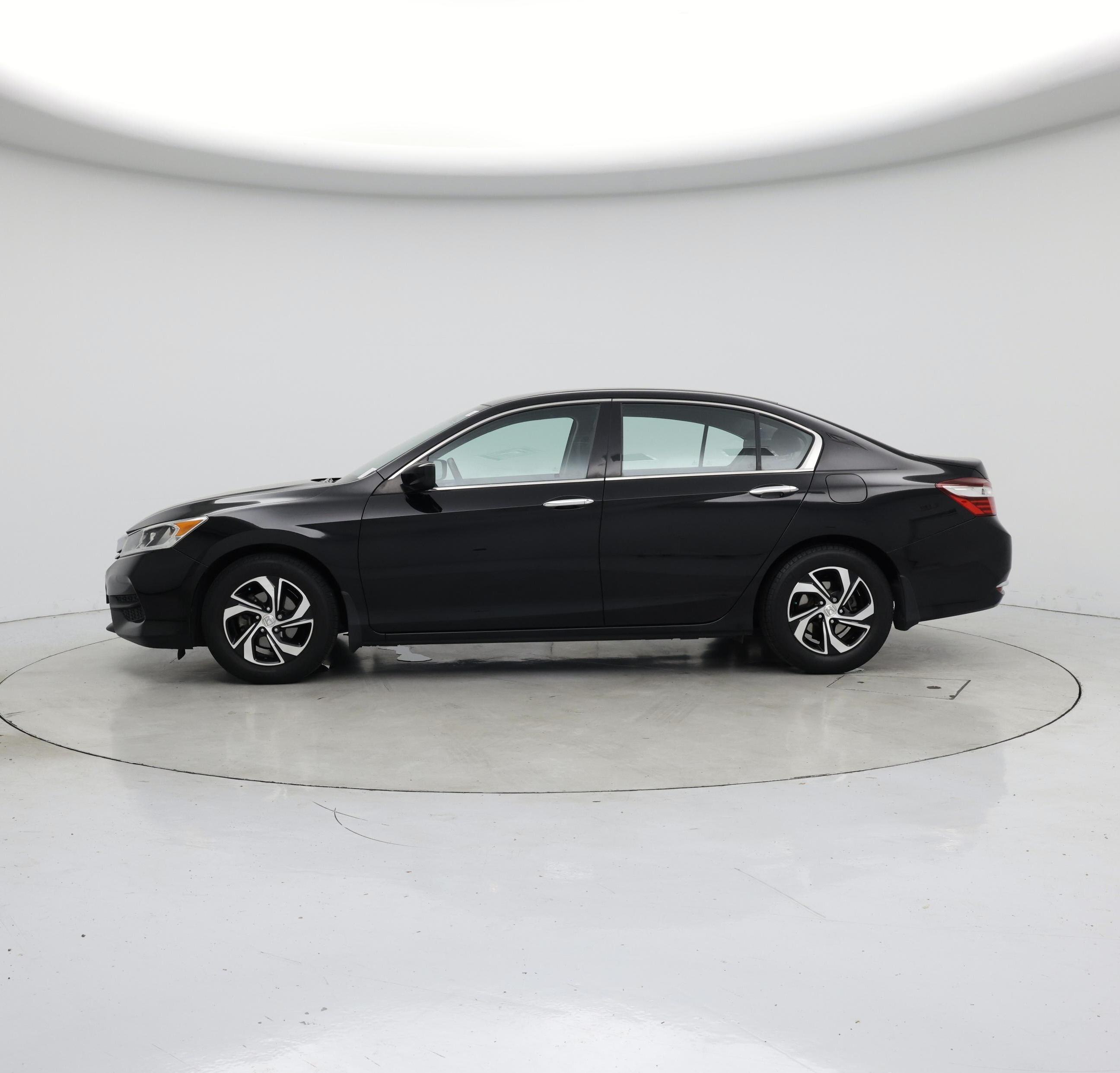 Thumbnail: 2017 Honda Accord - 3