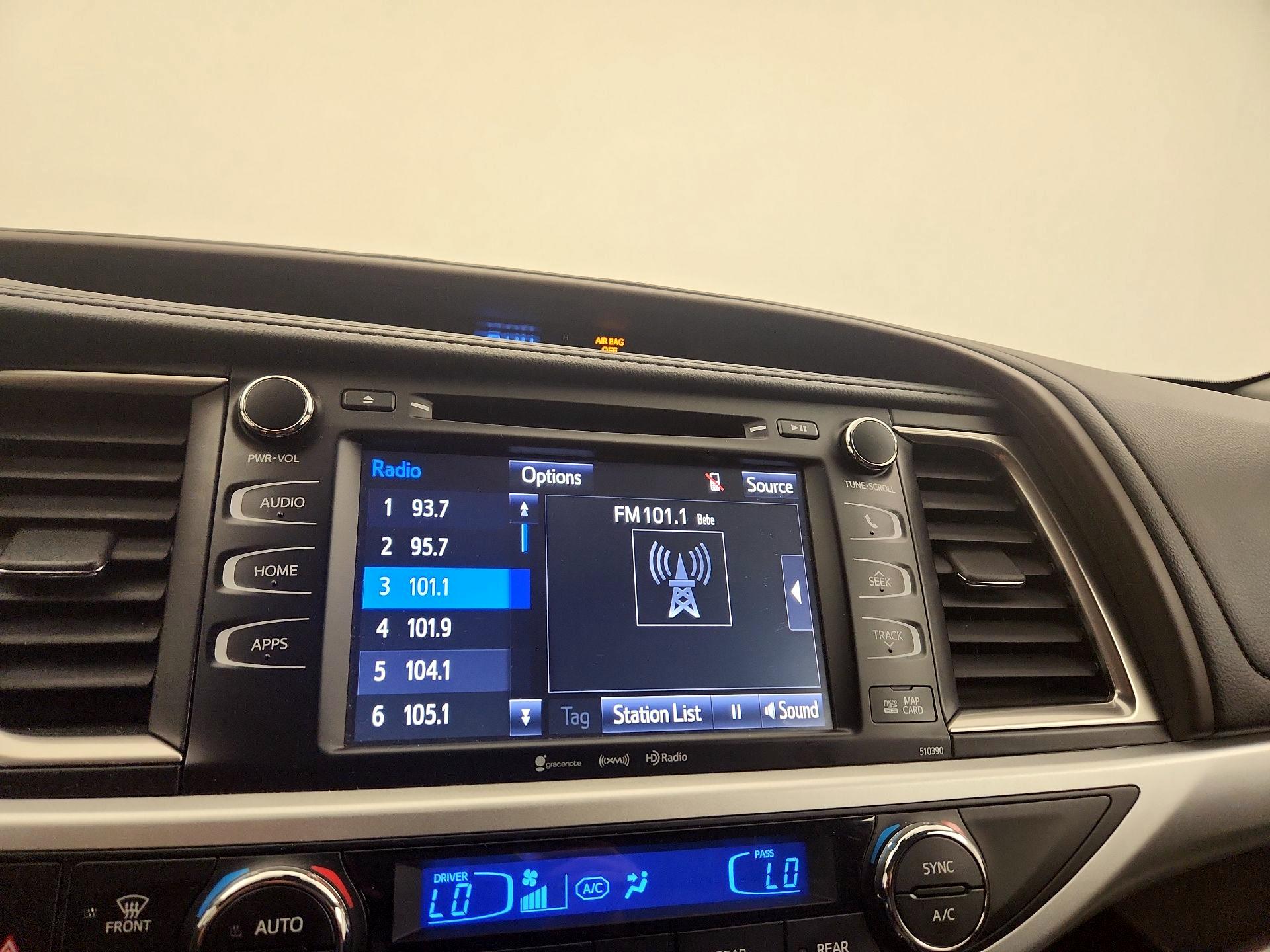 Thumbnail: 2019 Toyota Highlander - 15