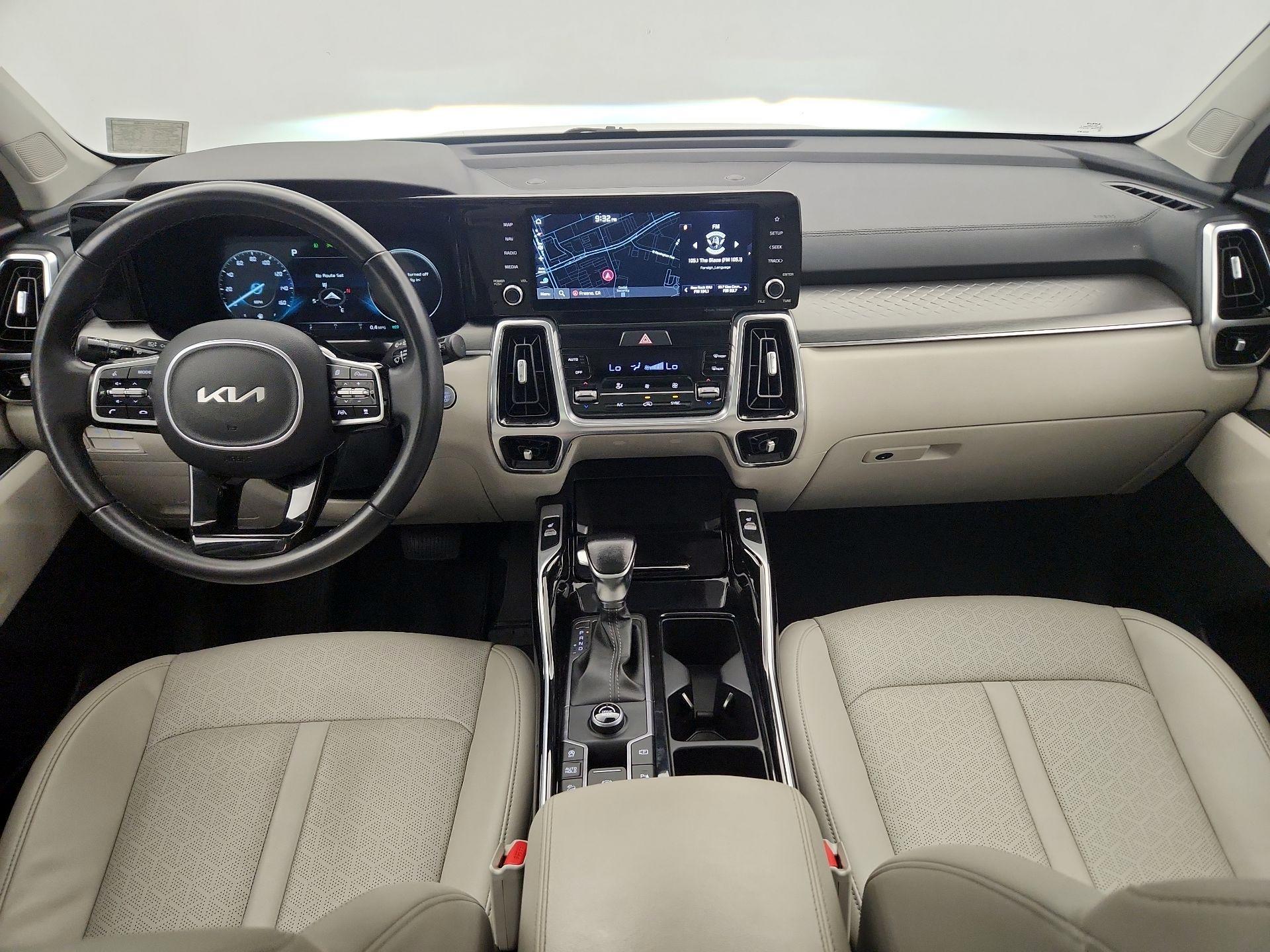 Thumbnail: 2023 Kia Sorento - 9