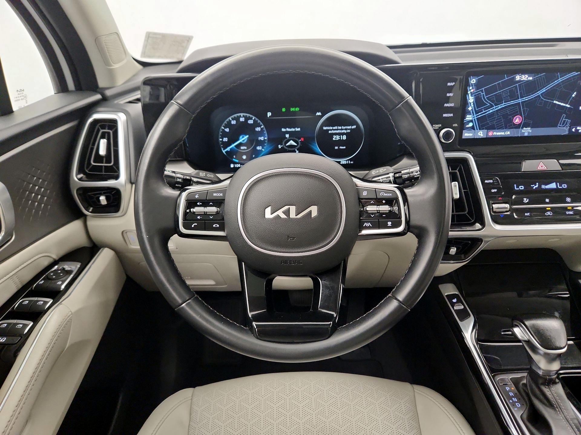 Thumbnail: 2023 Kia Sorento - 10