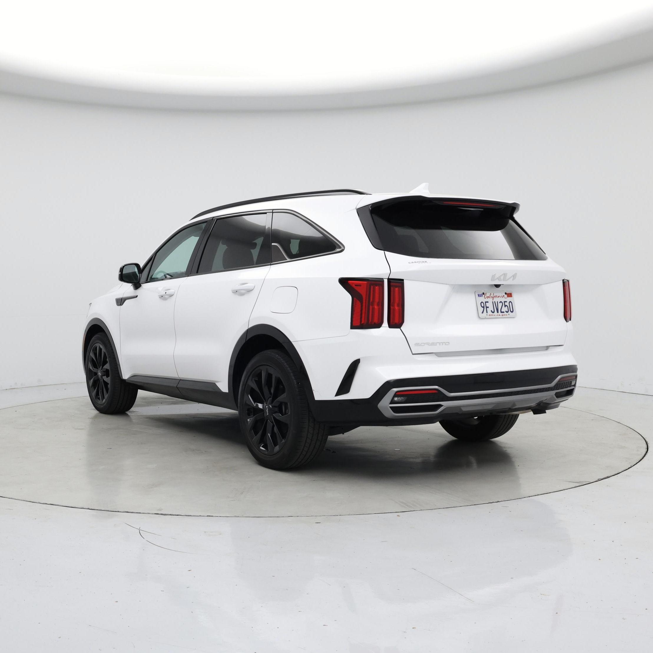 Thumbnail: 2023 Kia Sorento - 2