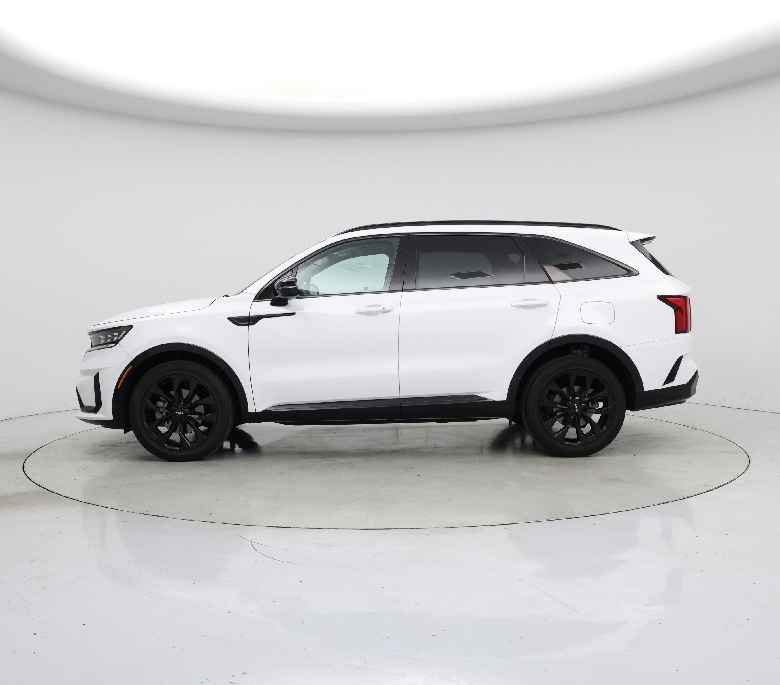 Thumbnail: 2023 Kia Sorento - 3