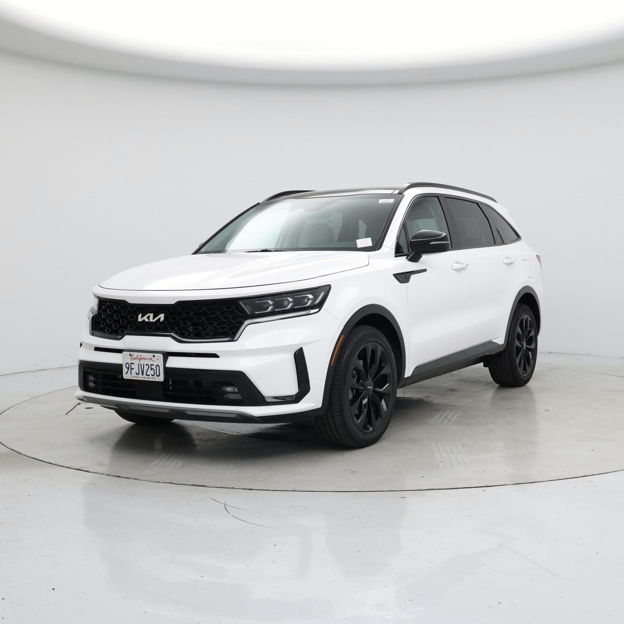 Thumbnail: 2023 Kia Sorento - 4