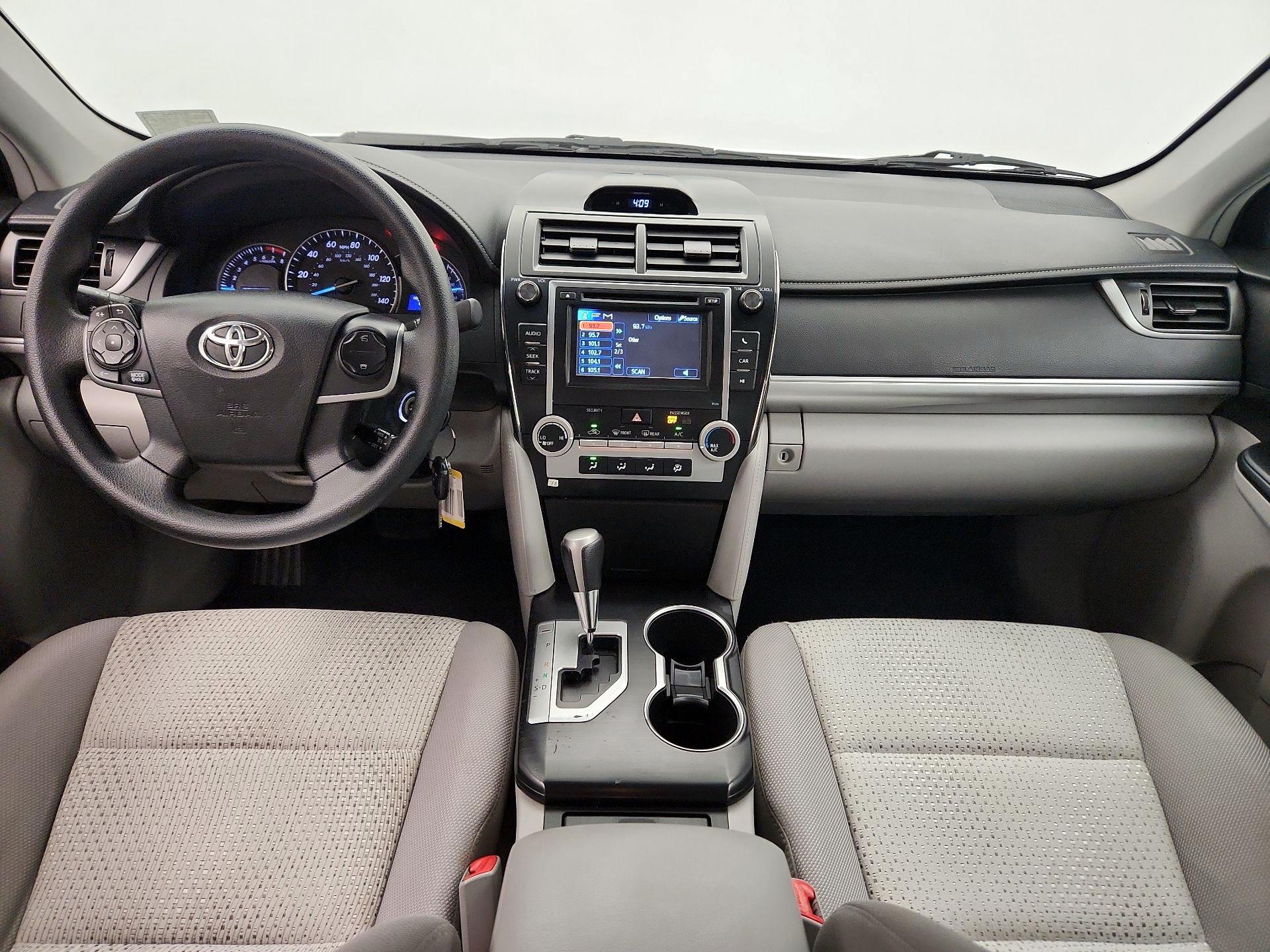 Thumbnail: 2014 Toyota Camry - 9