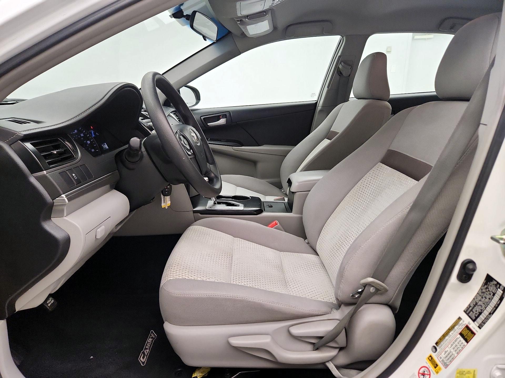 Thumbnail: 2014 Toyota Camry - 11