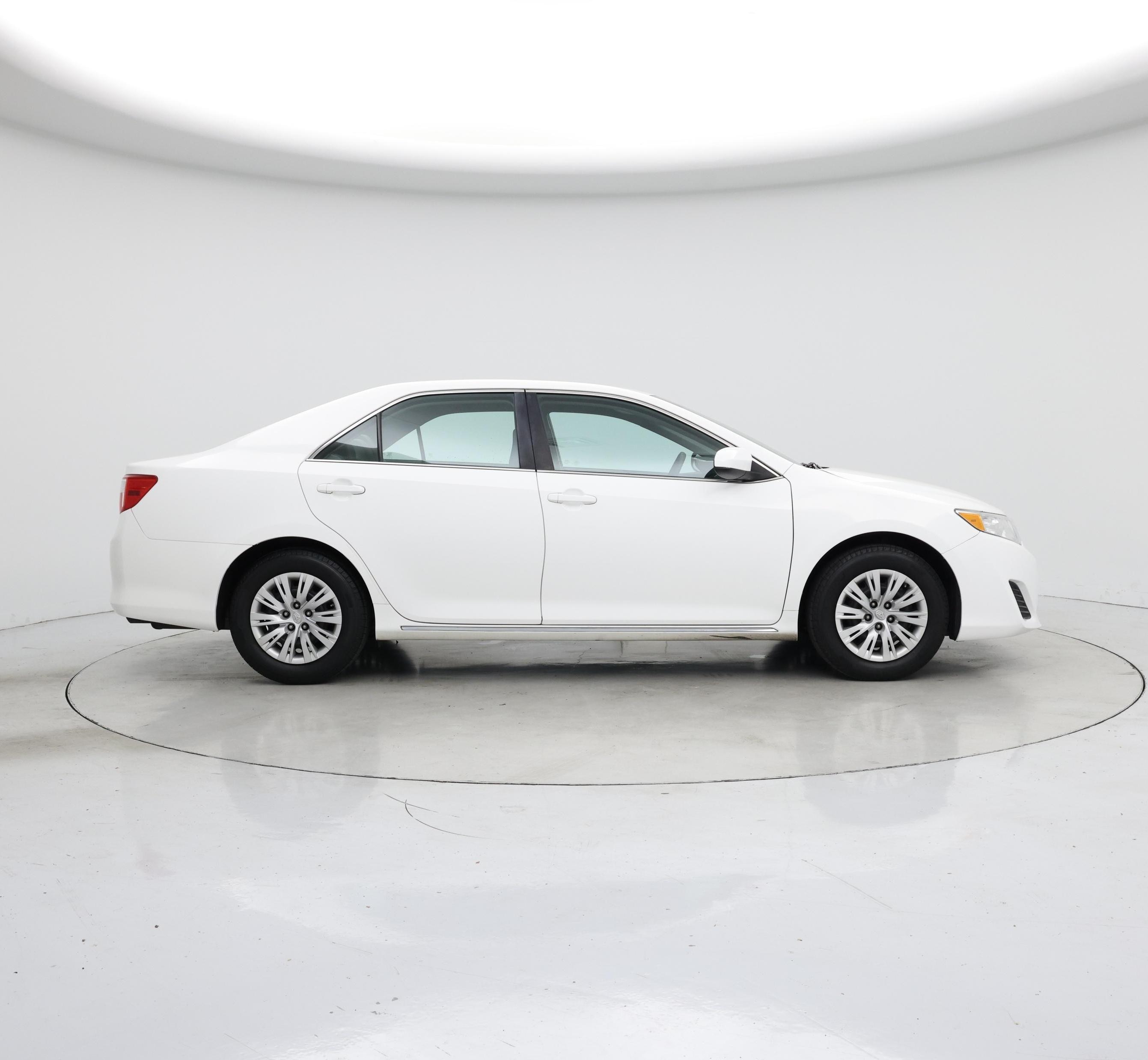 Thumbnail: 2014 Toyota Camry - 7