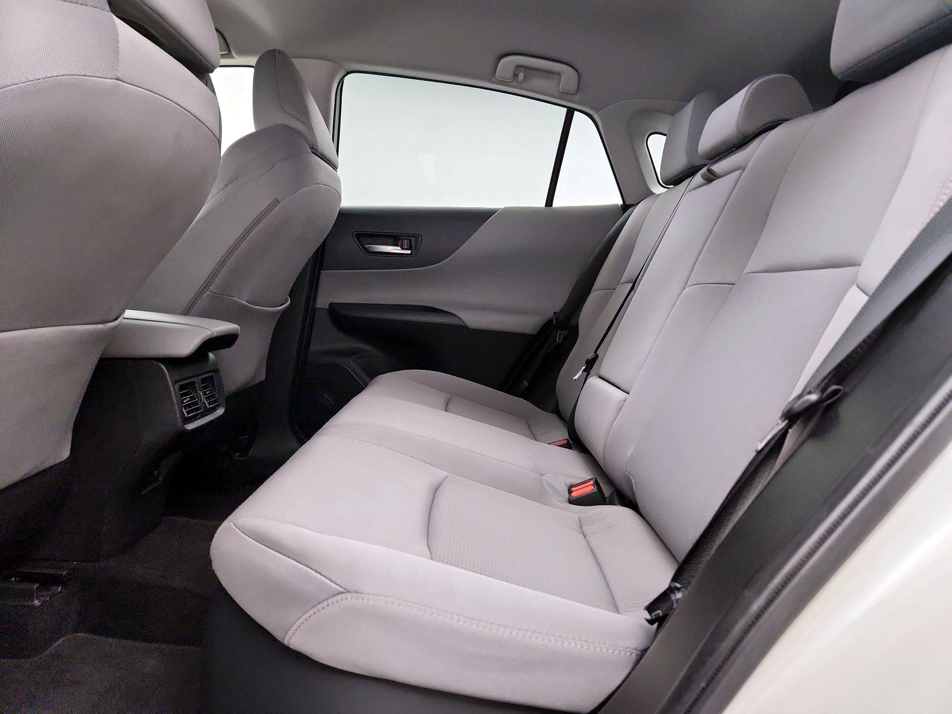 Thumbnail: 2021 Toyota Venza - 19