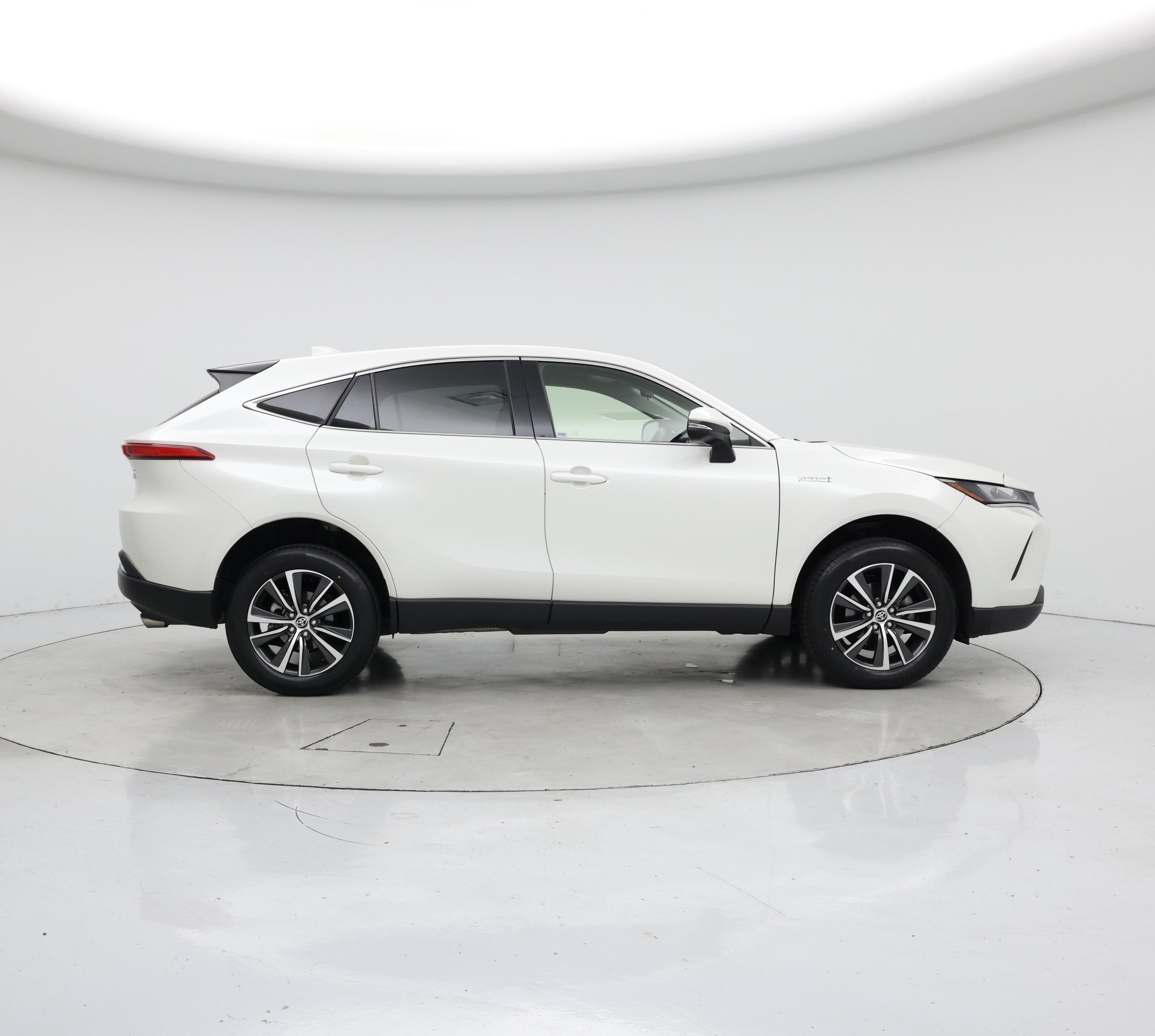 Thumbnail: 2021 Toyota Venza - 7