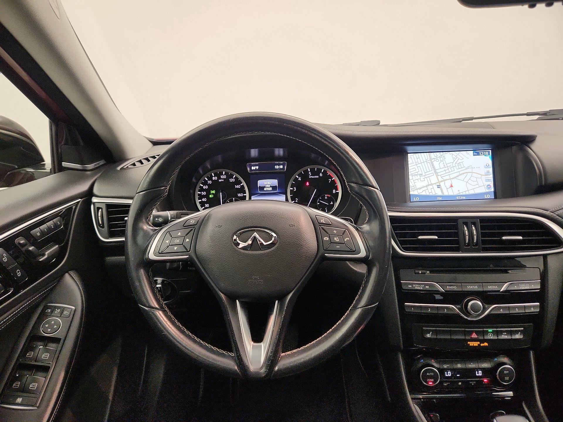 Thumbnail: 2018 INFINITI QX30 - 10