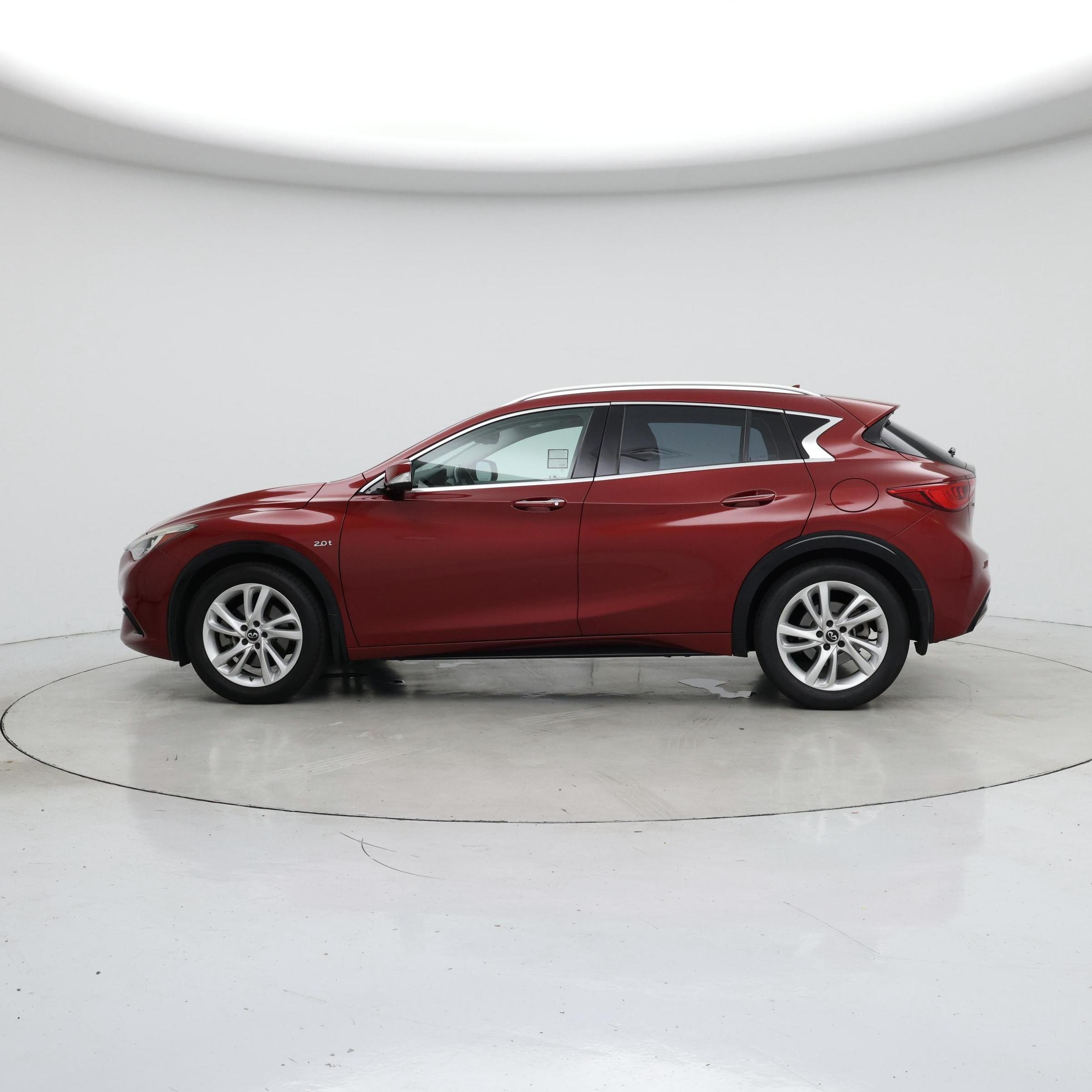 Thumbnail: 2018 INFINITI QX30 - 3