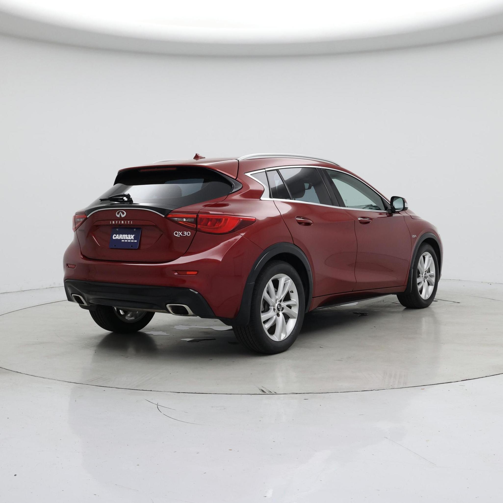 Thumbnail: 2018 INFINITI QX30 - 8