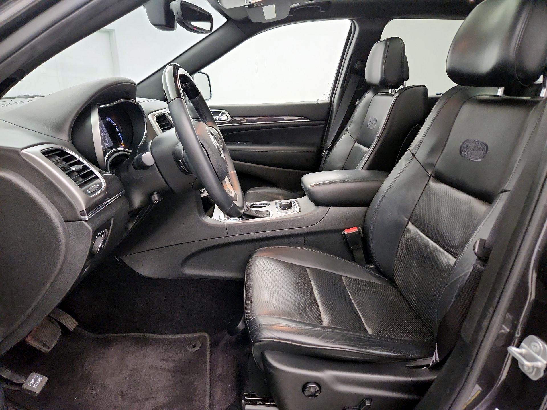 Thumbnail: 2018 Jeep Grand Cherokee - 11
