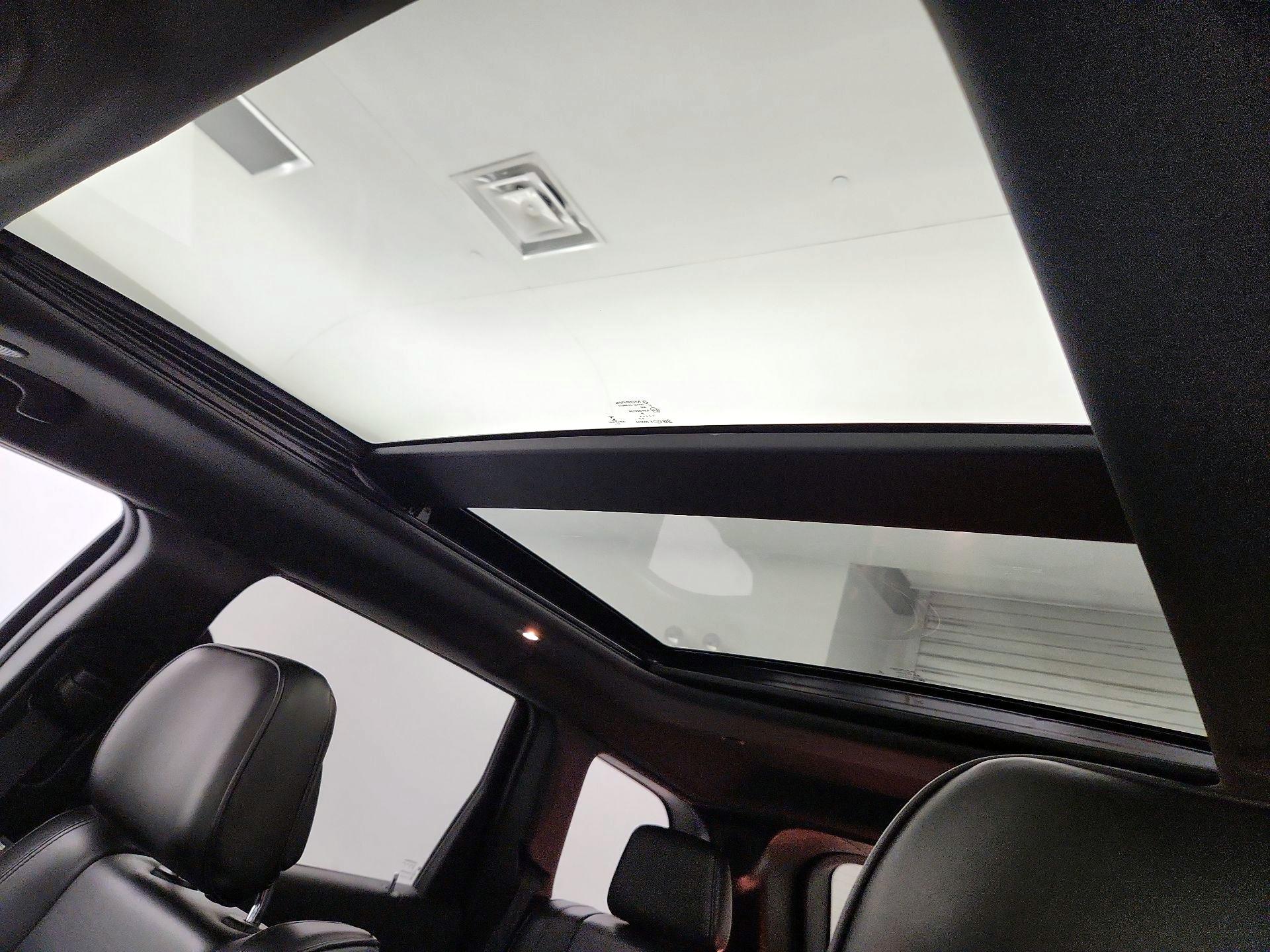 Thumbnail: 2018 Jeep Grand Cherokee - 20