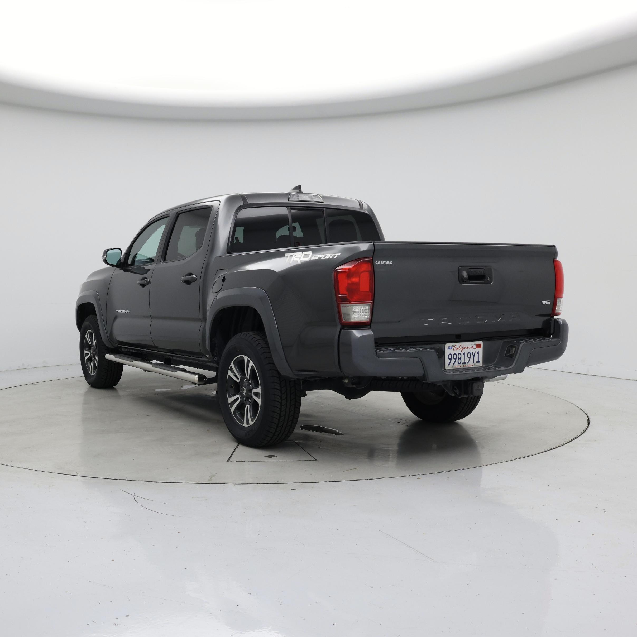 Thumbnail: 2016 Toyota Tacoma - 2
