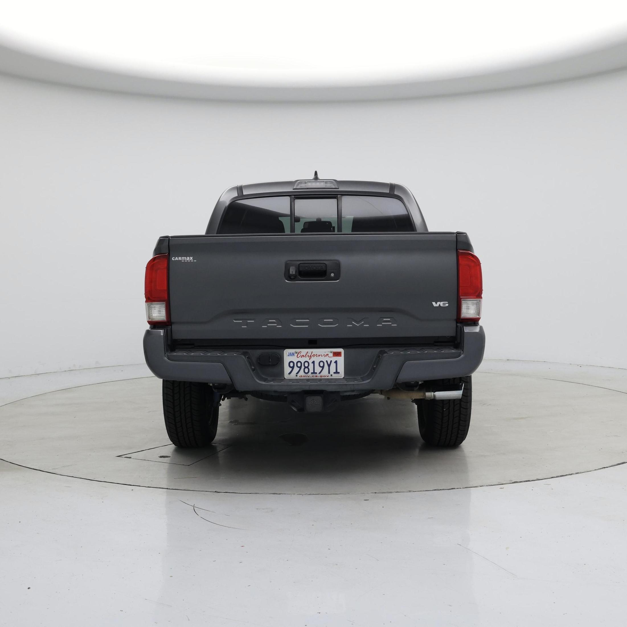 Thumbnail: 2016 Toyota Tacoma - 6