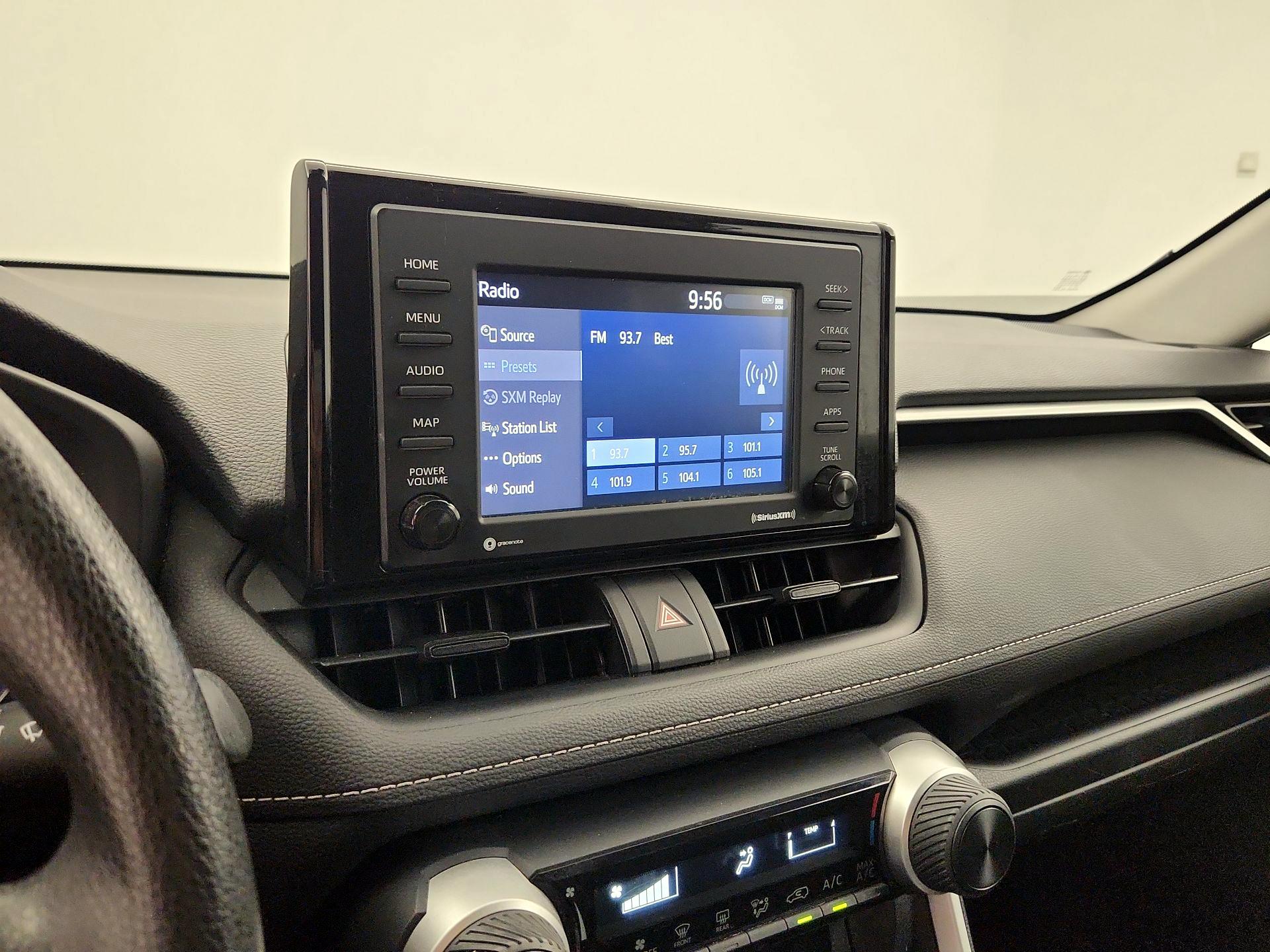 Thumbnail: 2020 Toyota RAV4 - 15