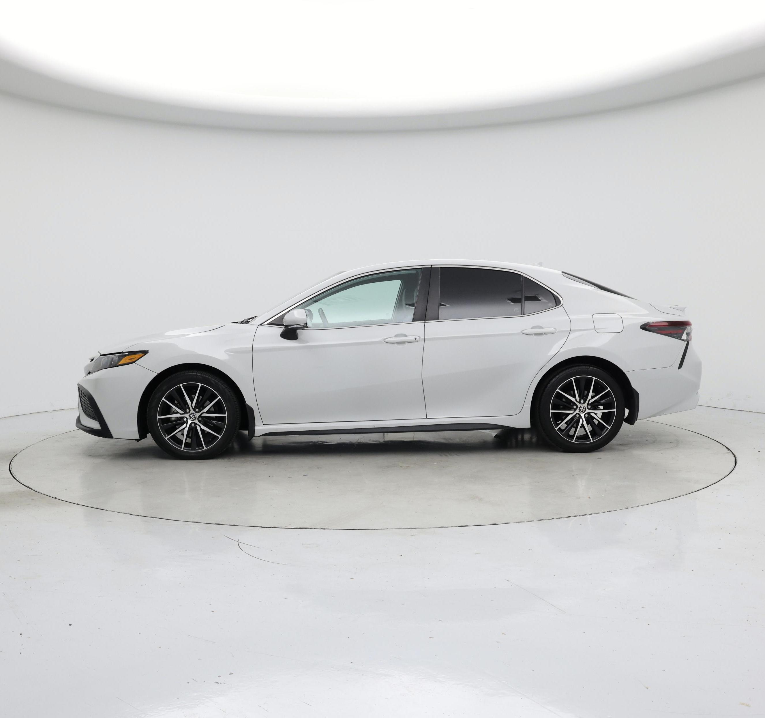 Thumbnail: 2023 Toyota Camry - 3