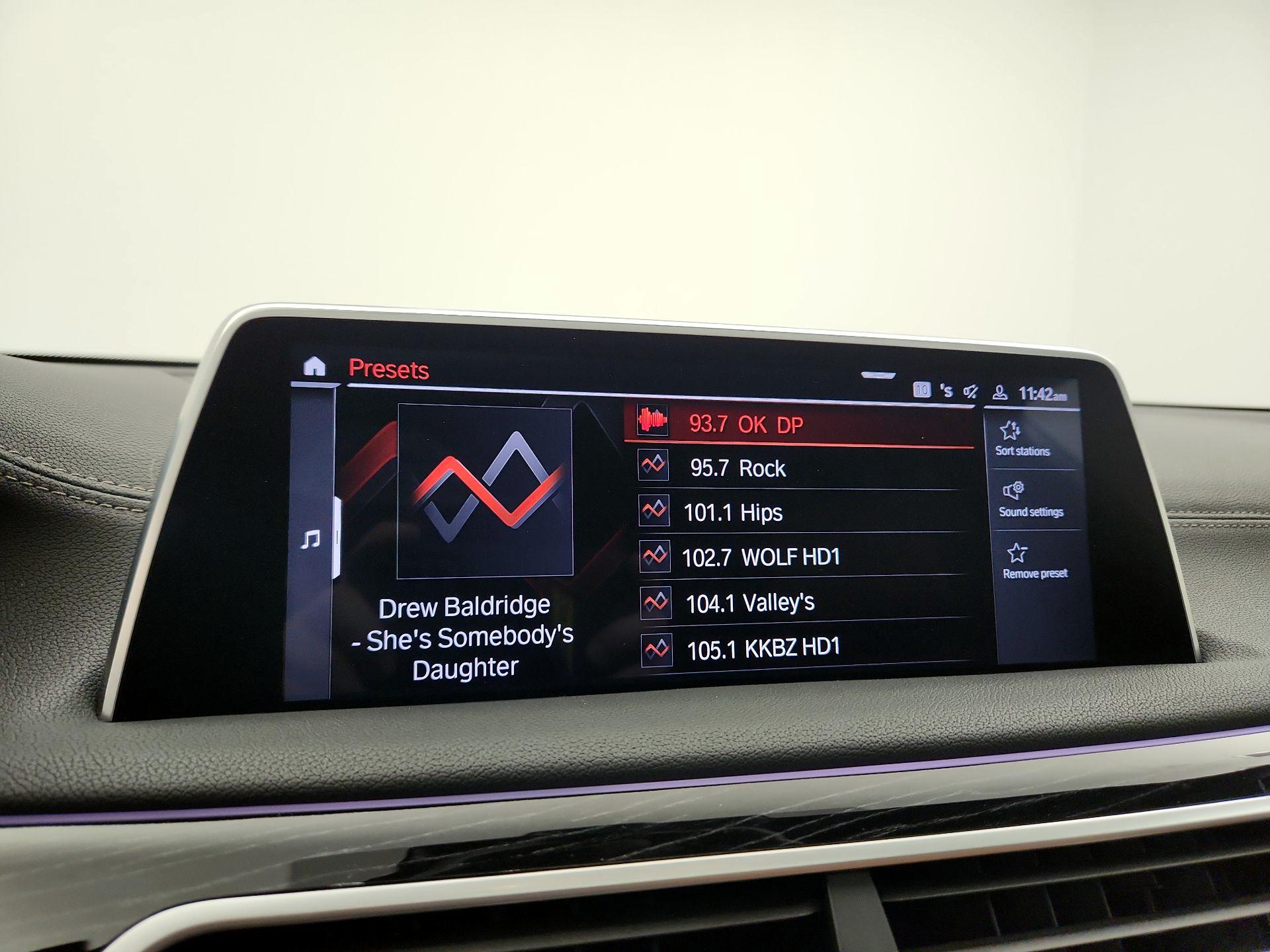 Thumbnail: 2021 BMW 7 Series - 16