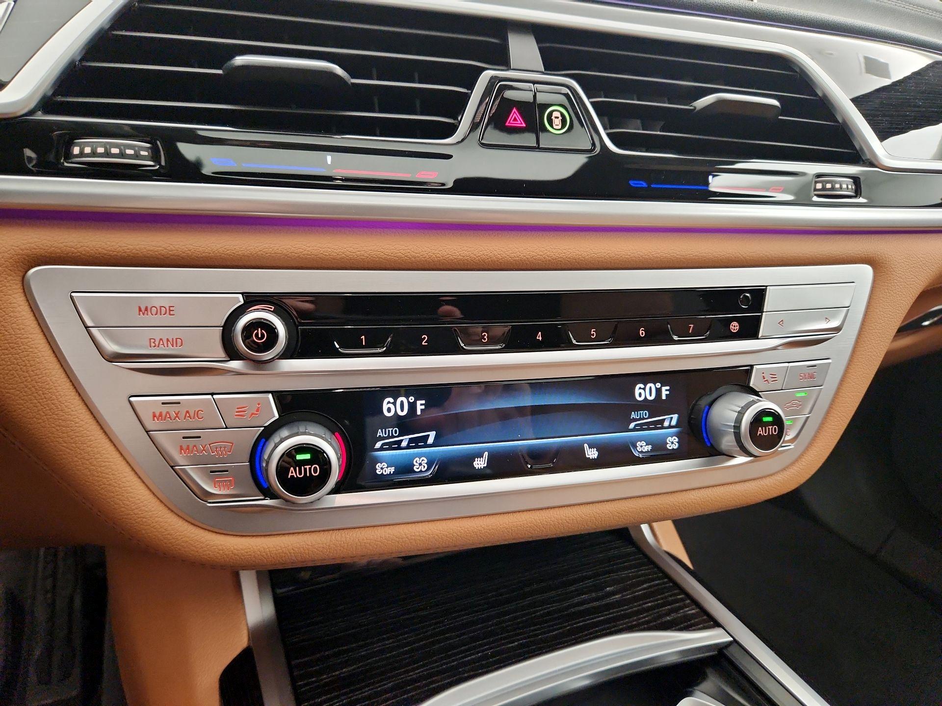 Thumbnail: 2021 BMW 7 Series - 17