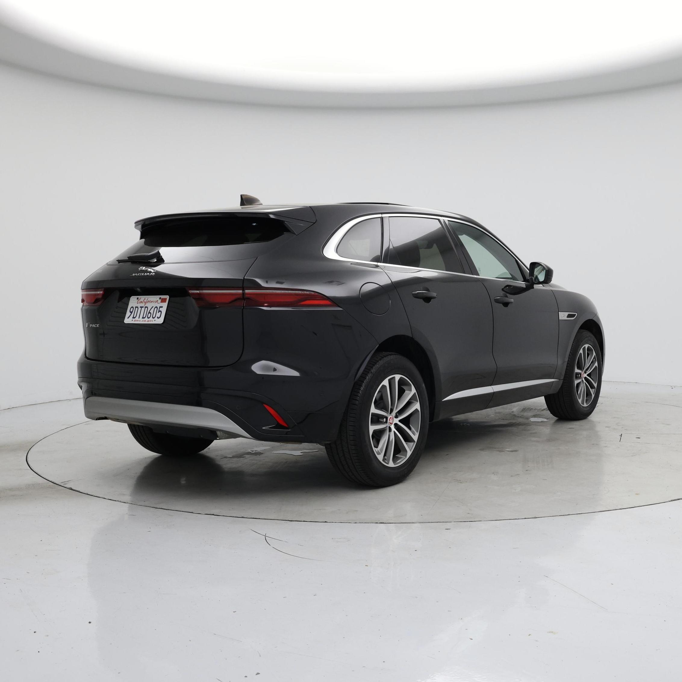 Thumbnail: 2021 Jaguar F-Pace - 8