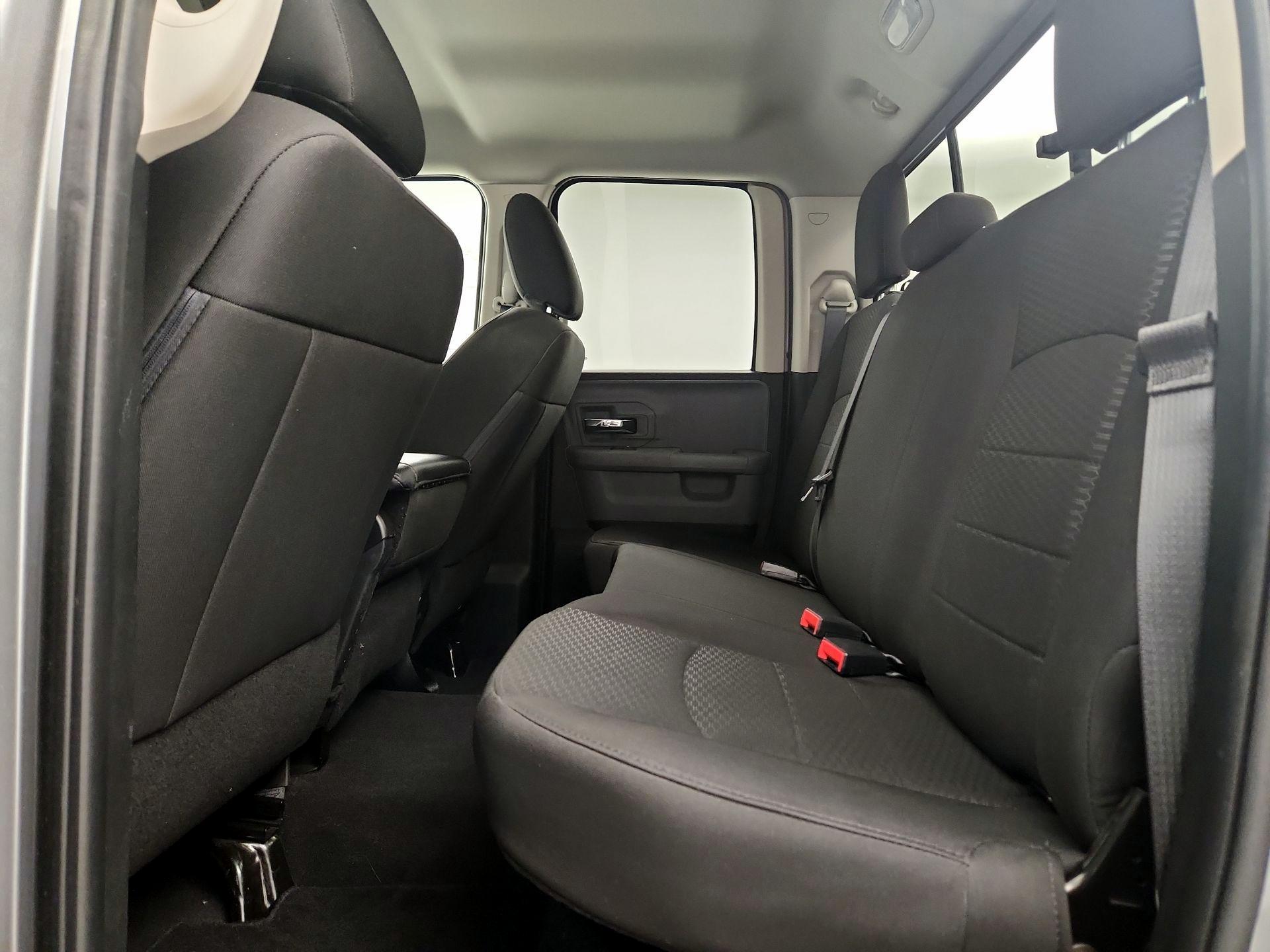 Thumbnail: 2020 RAM 1500 Classic - 19