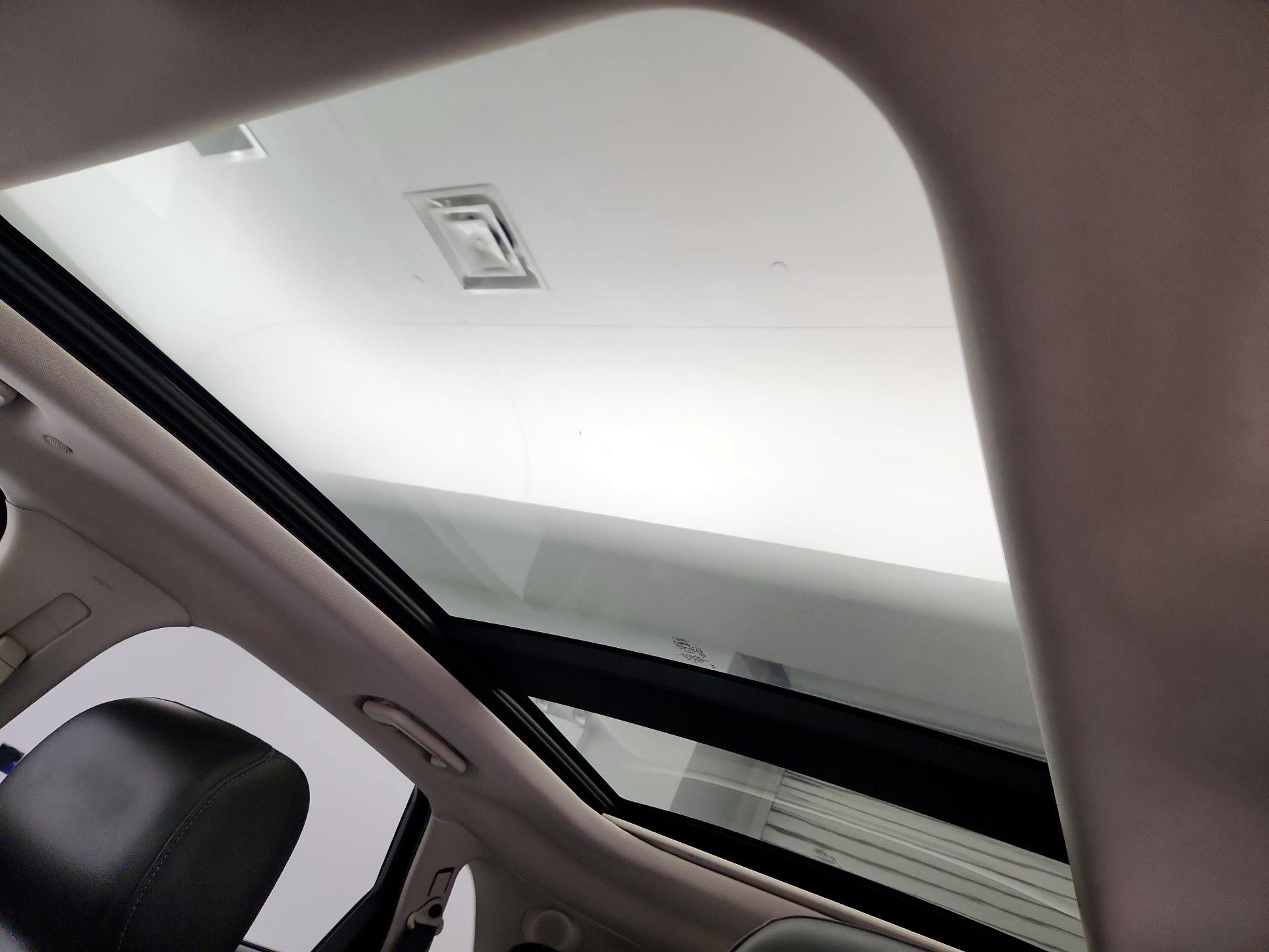 Thumbnail: 2016 Ford Edge - 19