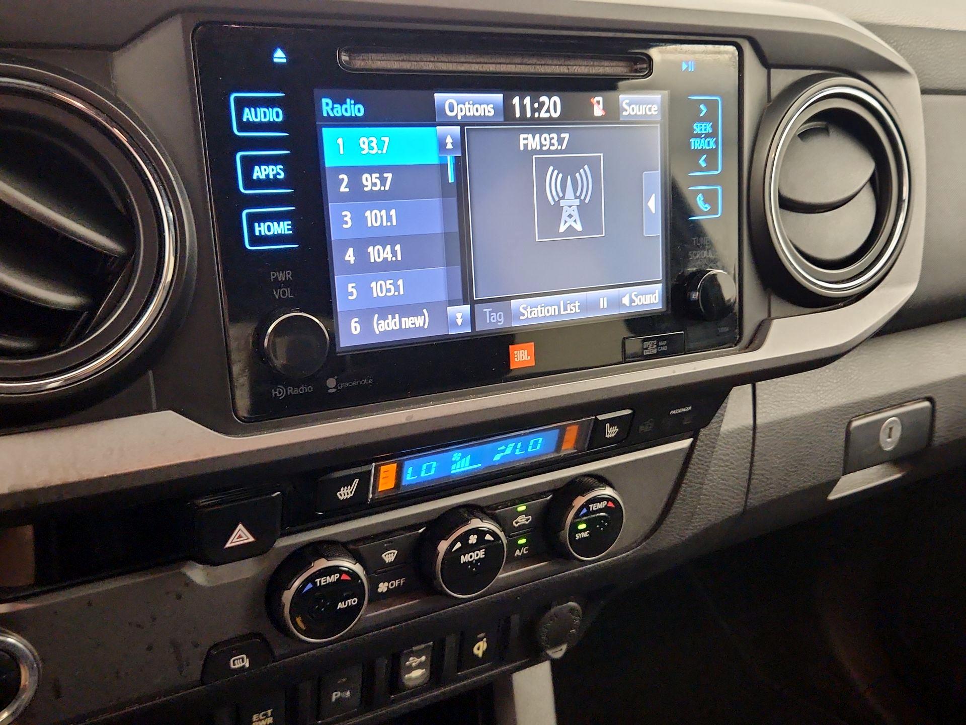 Thumbnail: 2016 Toyota Tacoma - 16
