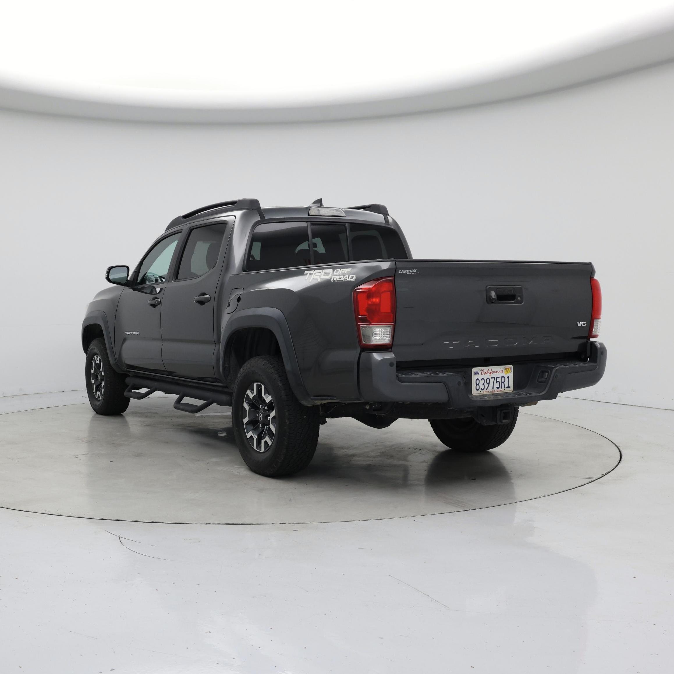 Thumbnail: 2016 Toyota Tacoma - 2