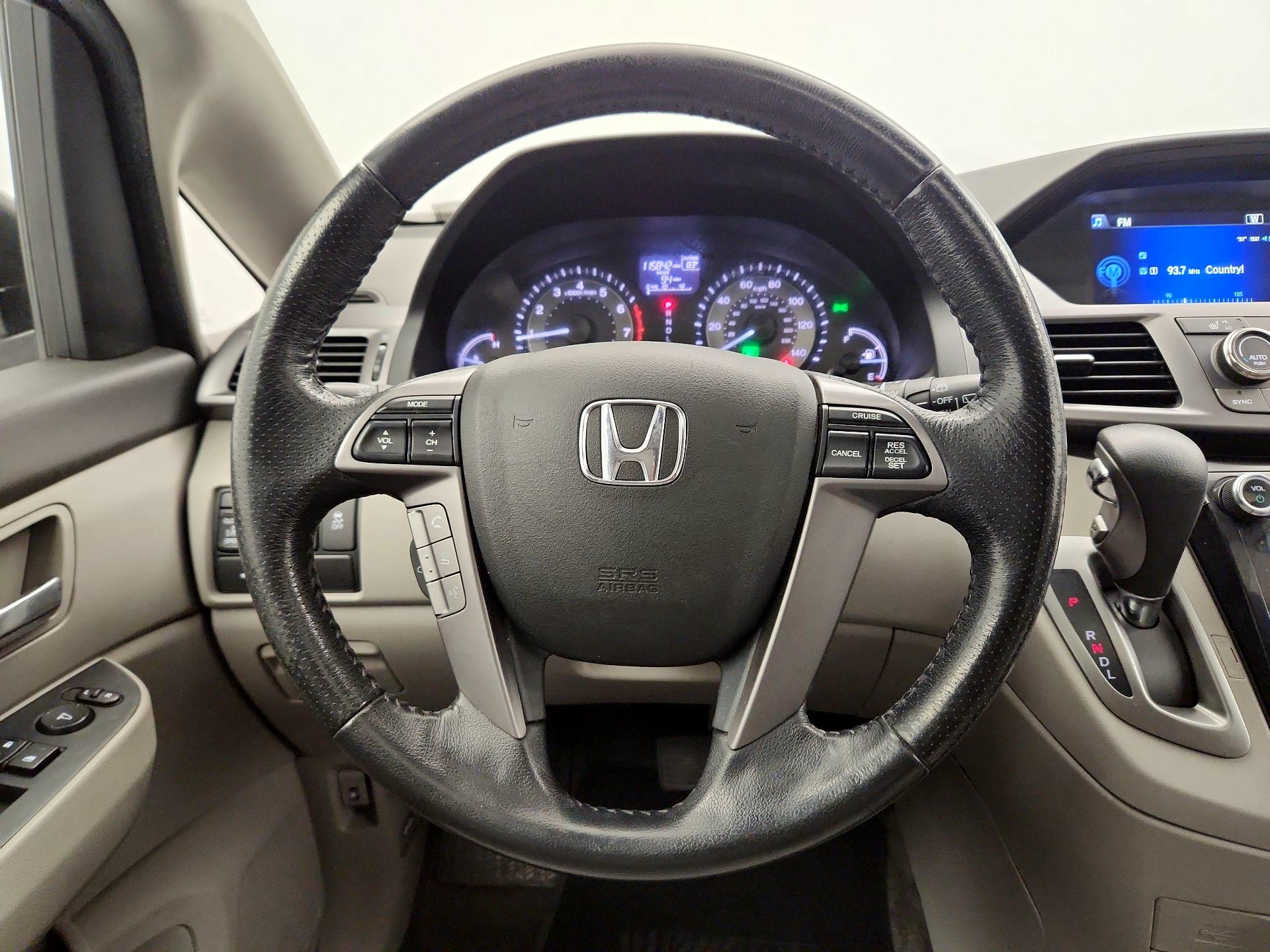 Thumbnail: 2014 Honda Odyssey - 10