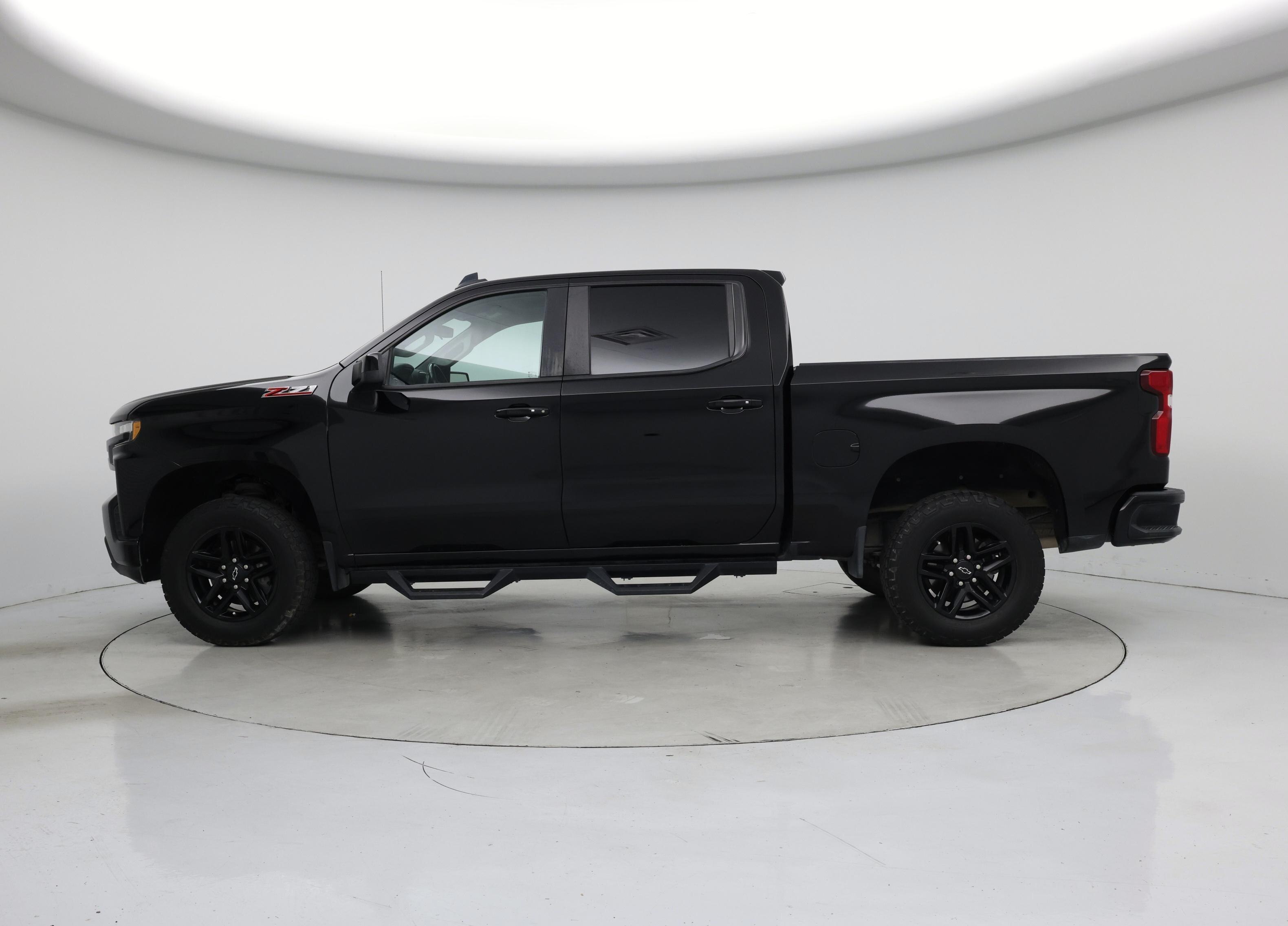 Thumbnail: 2019 Chevrolet Silverado 1500 - 3