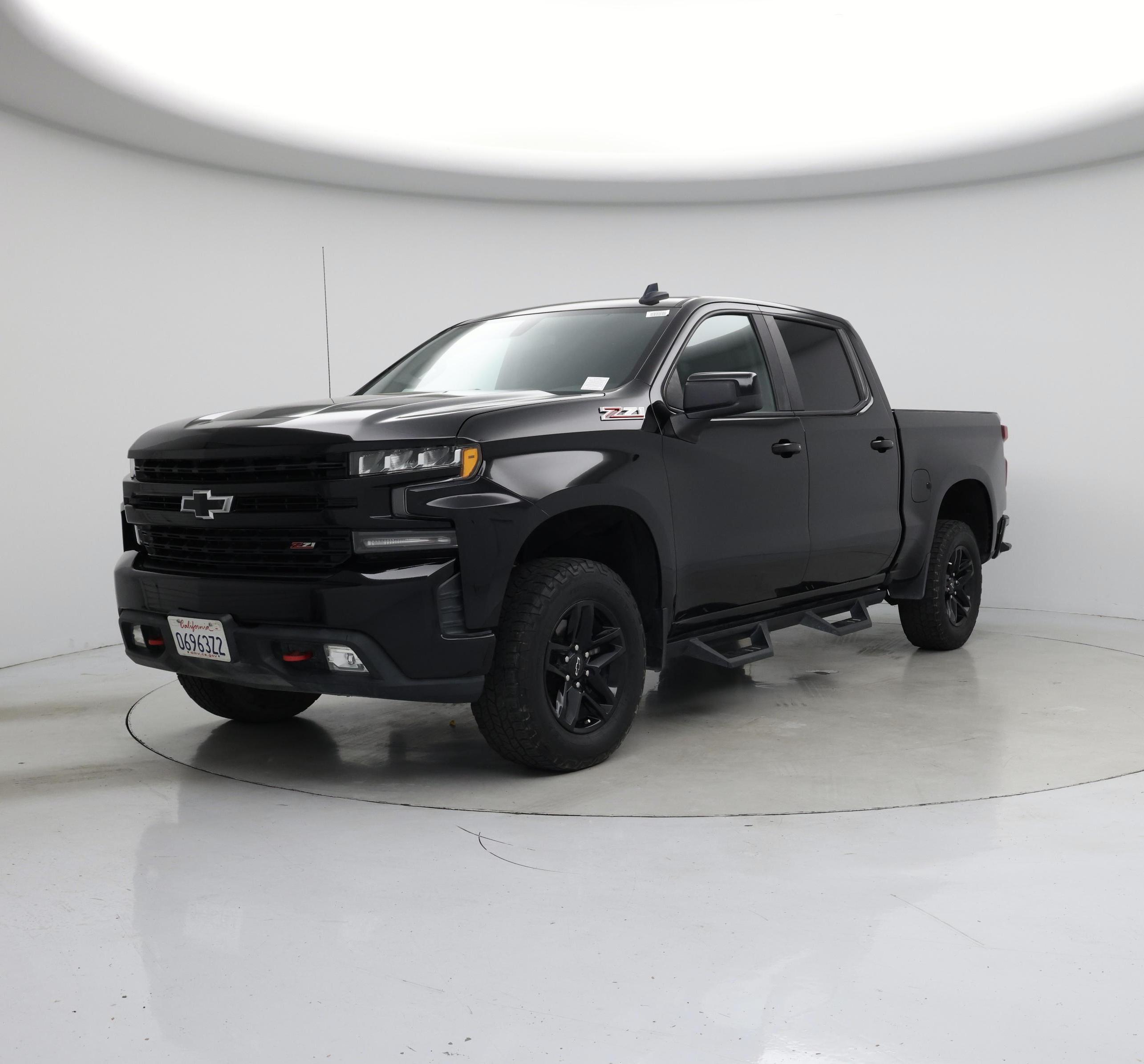 Thumbnail: 2019 Chevrolet Silverado 1500 - 4