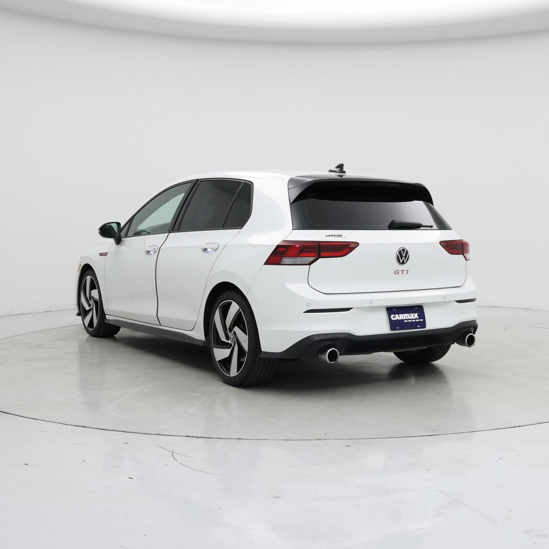 Thumbnail: 2022 Volkswagen Golf - 2