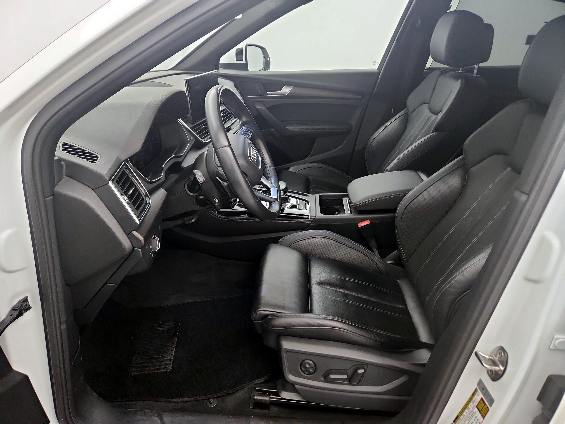 Thumbnail: 2021 Audi Q5 - 11